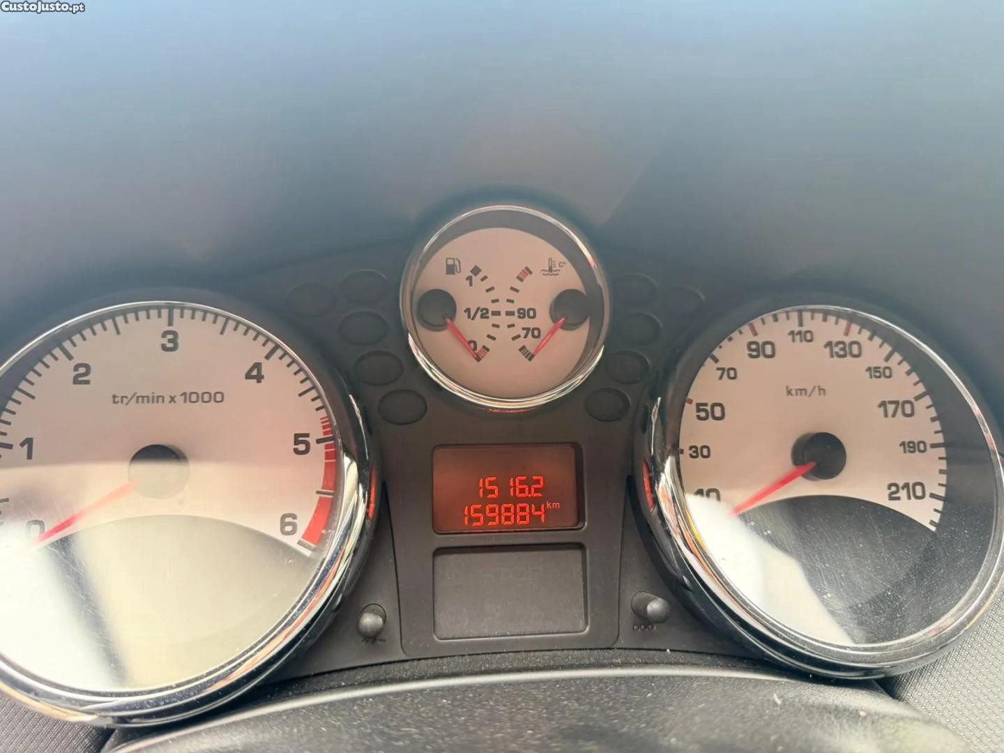 Peugeot 207 1.4 HDi Sport — fotografia 5