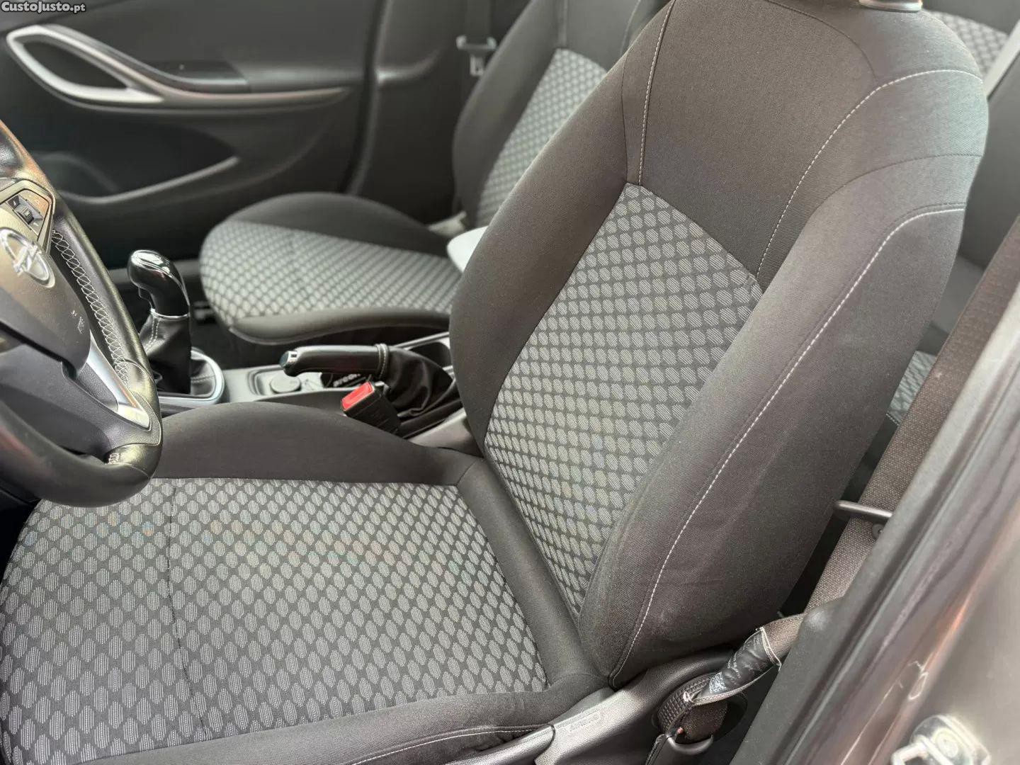 Opel Astra 1.6 cdti business edition s/s — fotografia 6