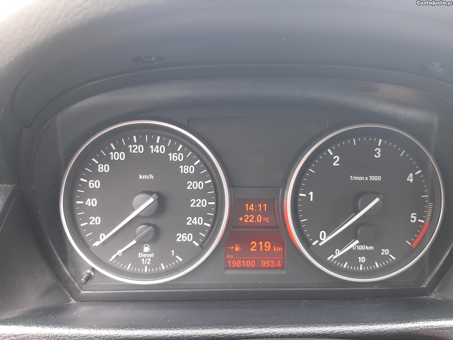 BMW X1 2.0 S-Drive — fotografia 2