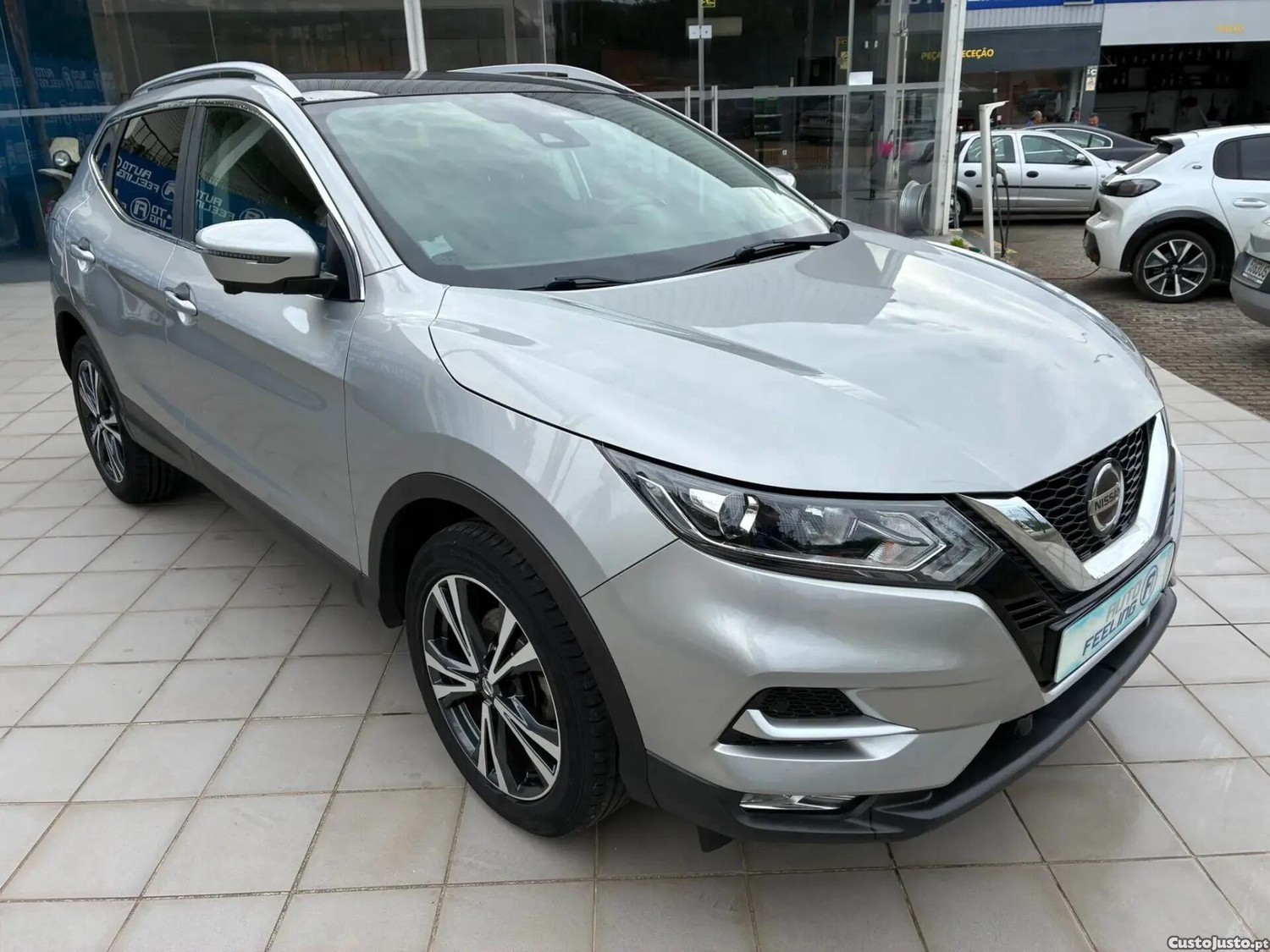 Nissan Qashqai 1.3 DIG-T N-Connecta — fotografia 23