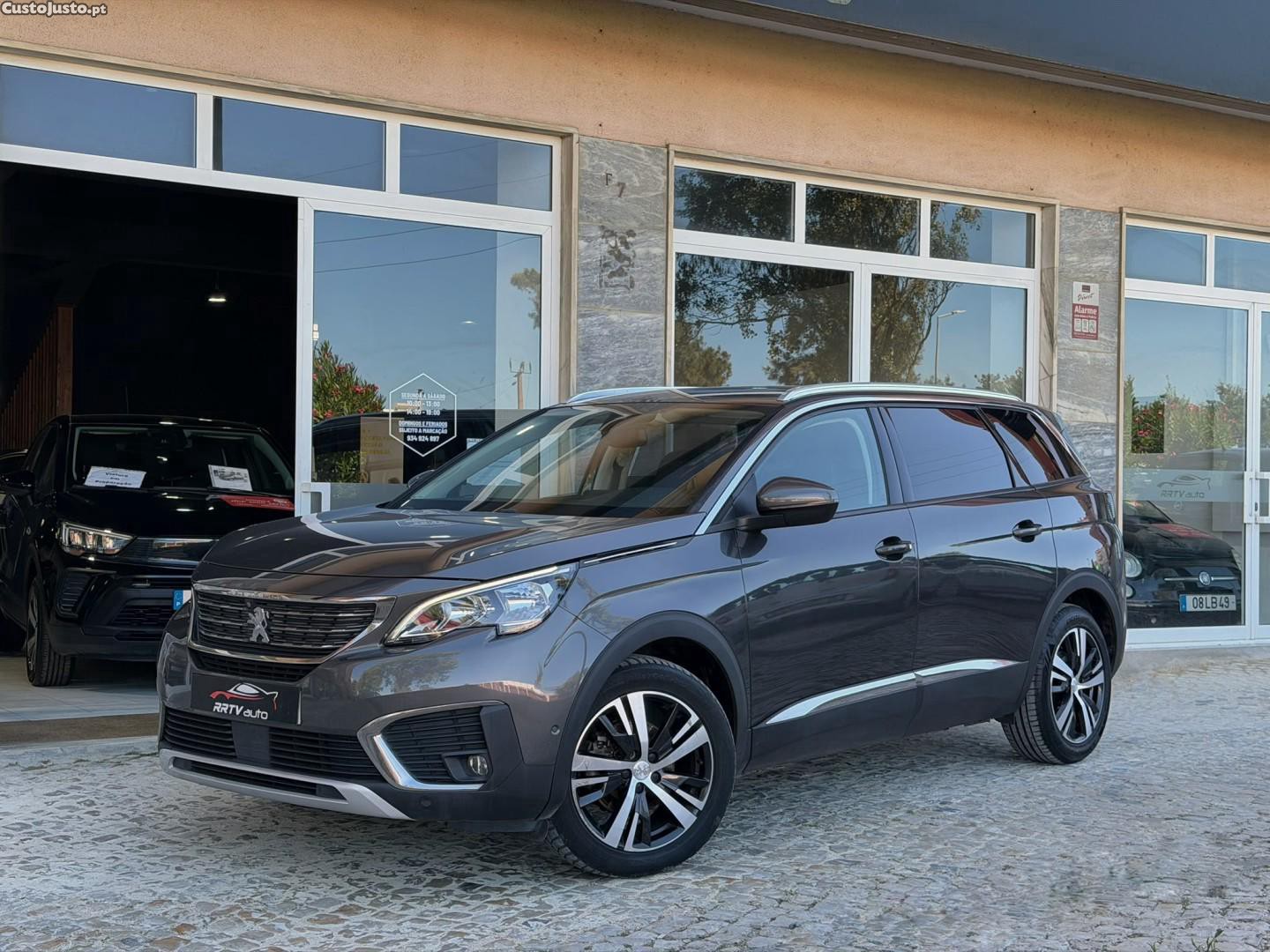 Peugeot 5008 1.5 BlueHDi Allure Pack EAT8 — fotografia 15