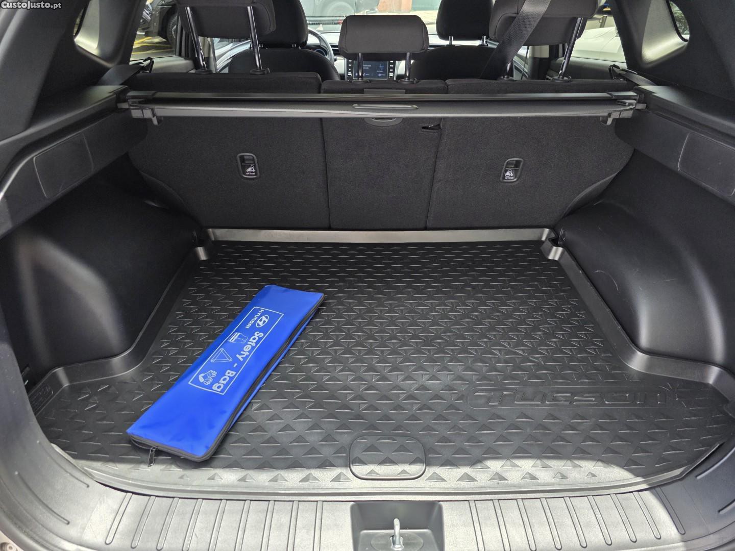 Hyundai Tucson 1.6 T-GDi 48V Premium — fotografia 32