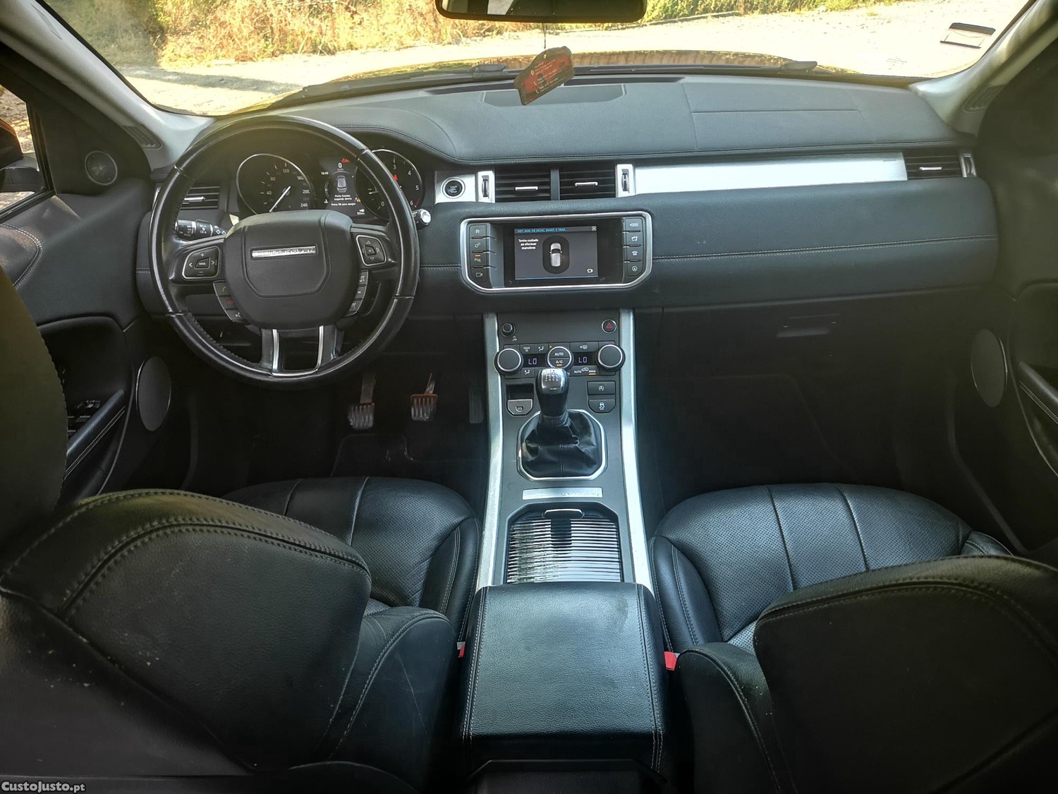 Land Rover Evoque 2.0 TD4 SE DYNAMIC - "NACIONAL - C/ GARANTIA" - "Distribuição Mudada" - "Classe 1 Port." — fotografia 19
