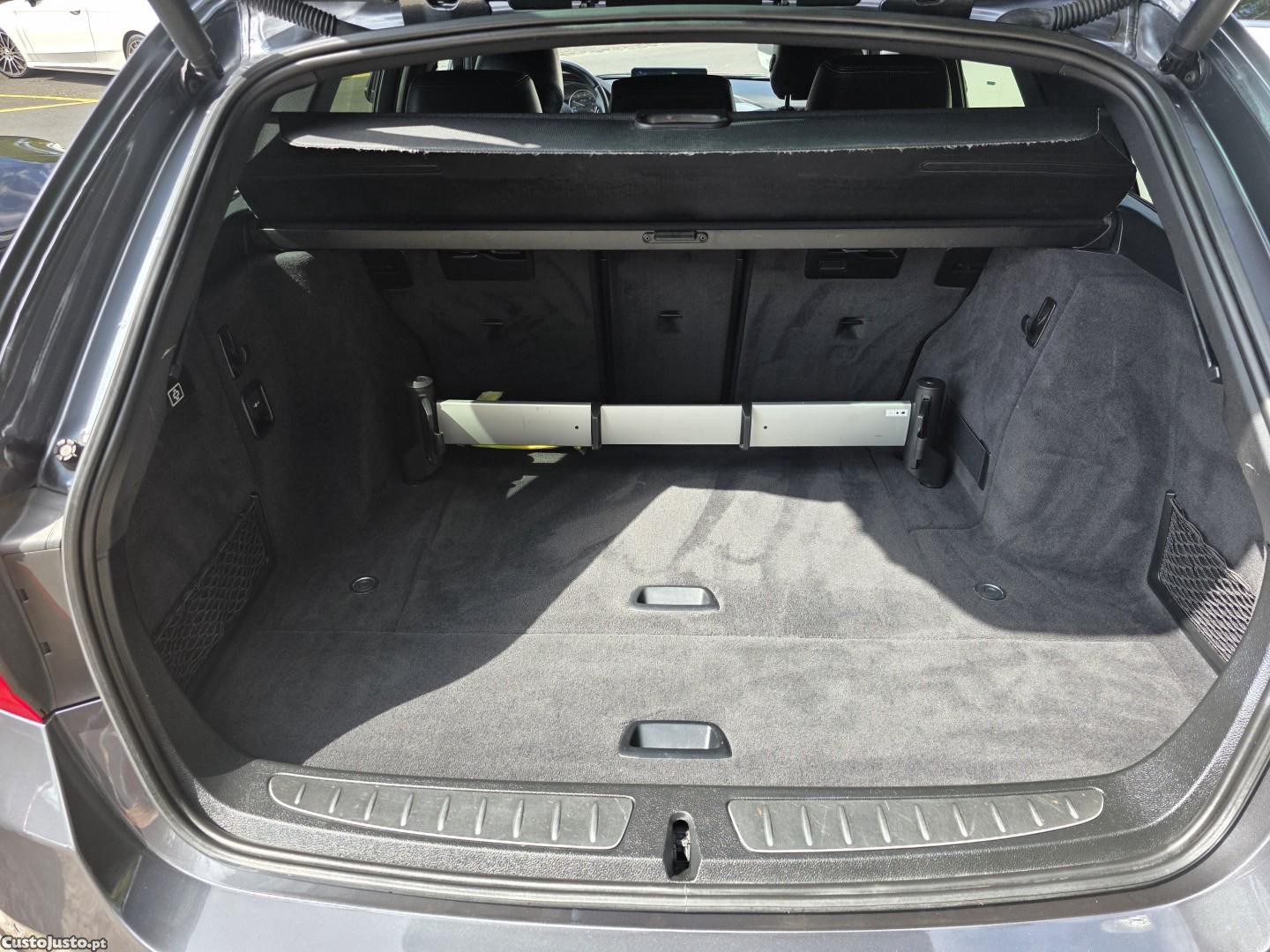 BMW 318 d Line Luxury Auto — fotografia 37