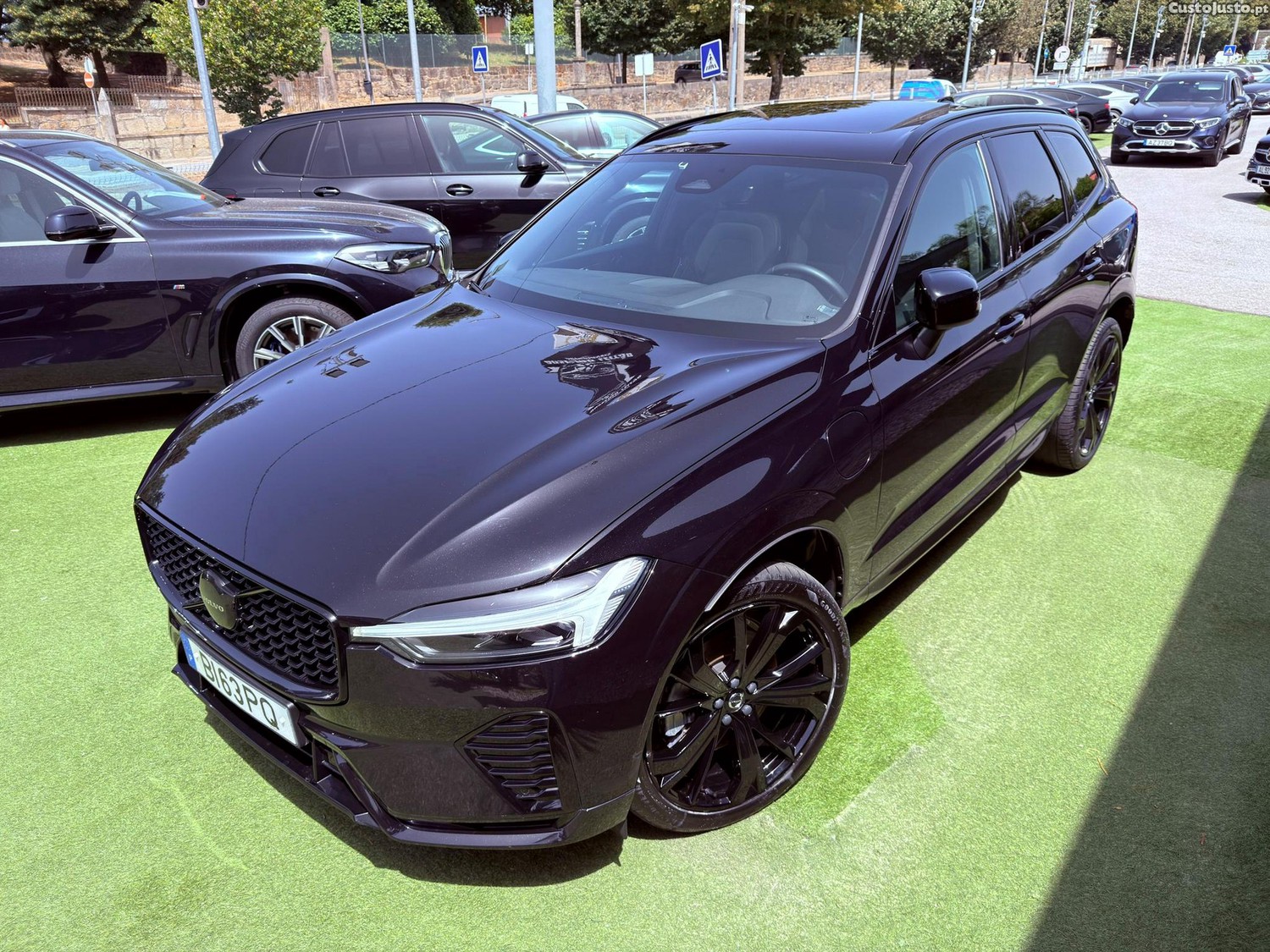 Volvo XC 60 2.0 T6 PHEV Black Edition AWD — fotografia 26