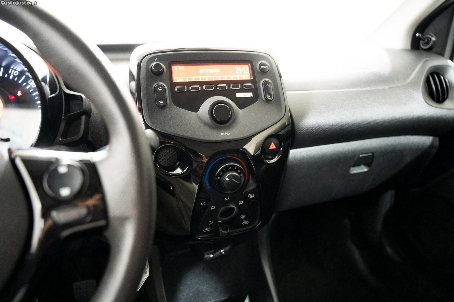 Citroën C1 1.0 VTi Feel — fotografia 12