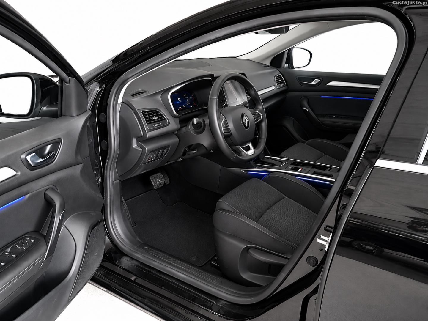 Renault Mégane ST INTENSE PLUG-IN (AUTO) — fotografia 3