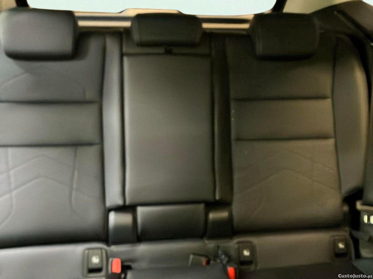 BMW 225 Active Tourer XE e xDrive Line Luxury — fotografia 8