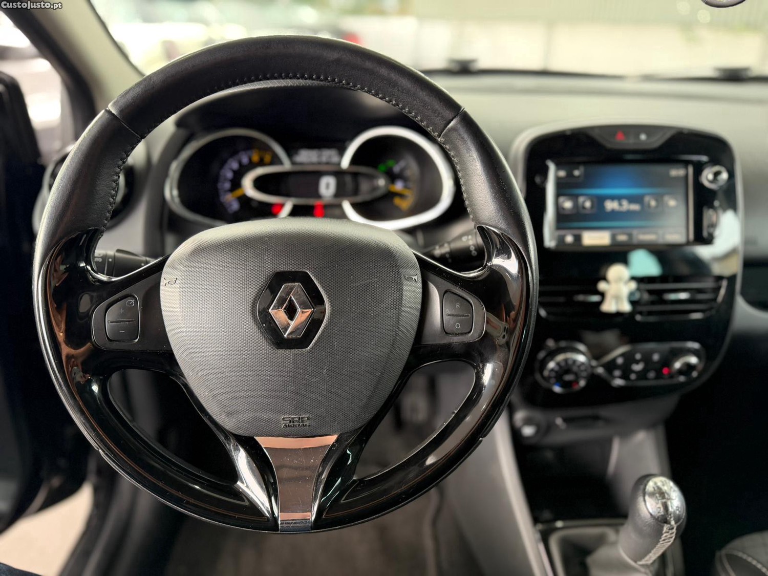 Renault Clio 0.9 TCE Dynamique S — fotografia 5