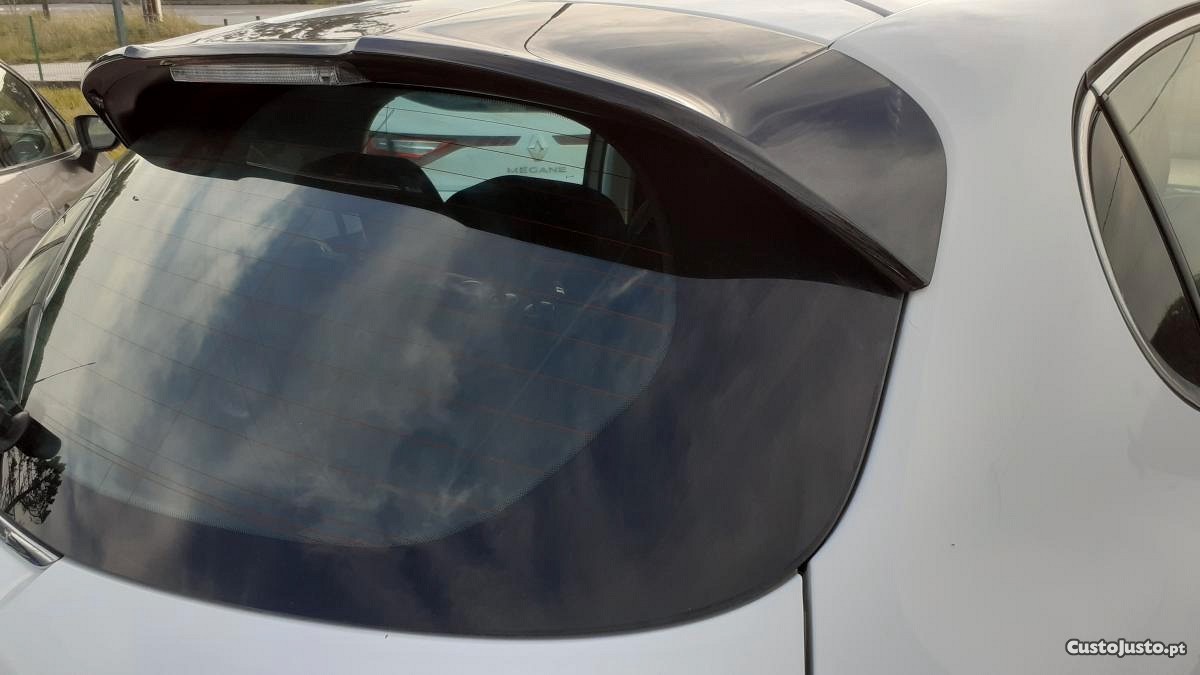 Peugeot 208 1.6 hdi 100cv allure gps — fotografia 5
