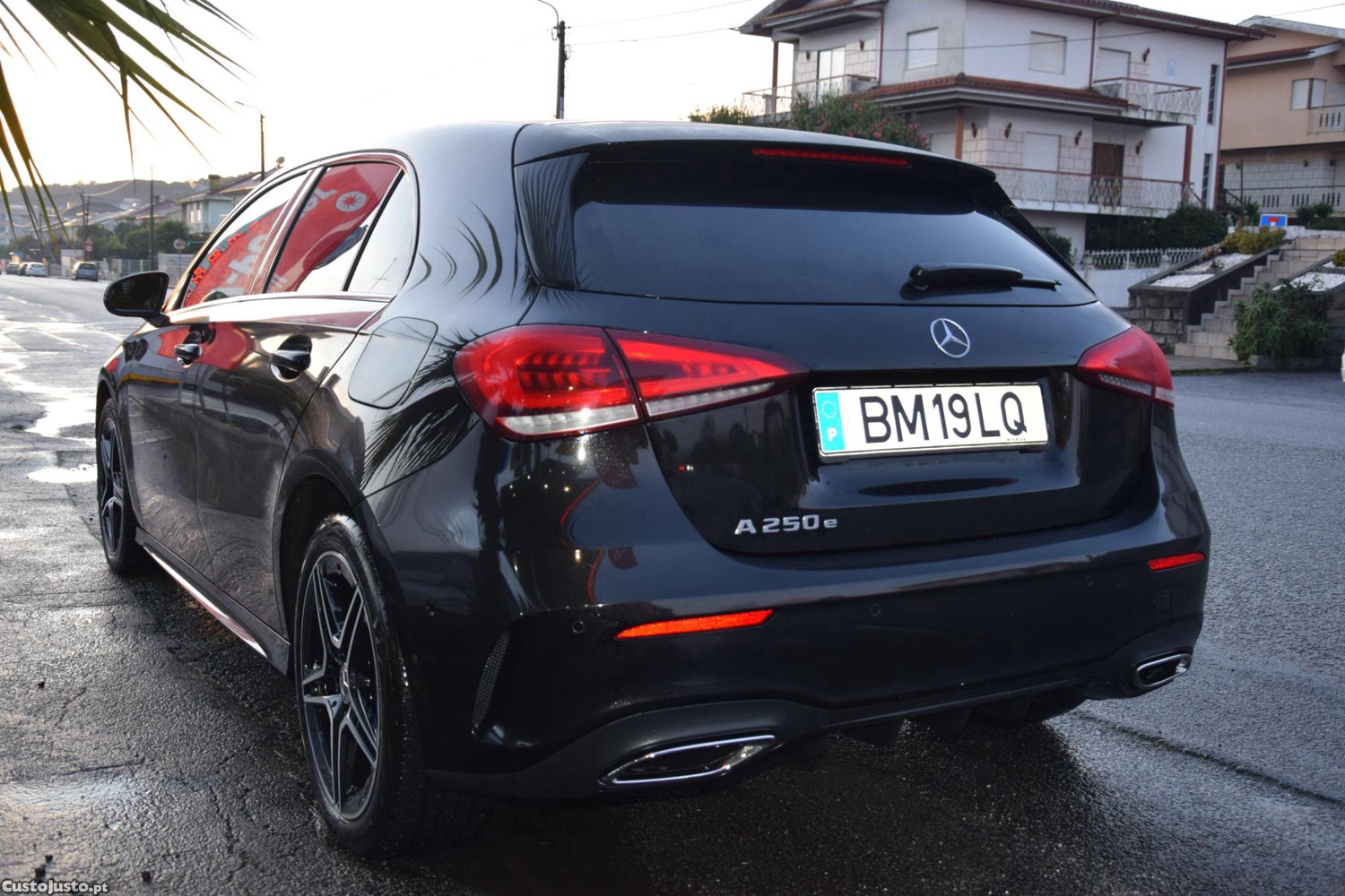 Mercedes-Benz A 250 e -HibridoPlug in 8G-DCT AMG Line Advanced Plus — fotografia 6