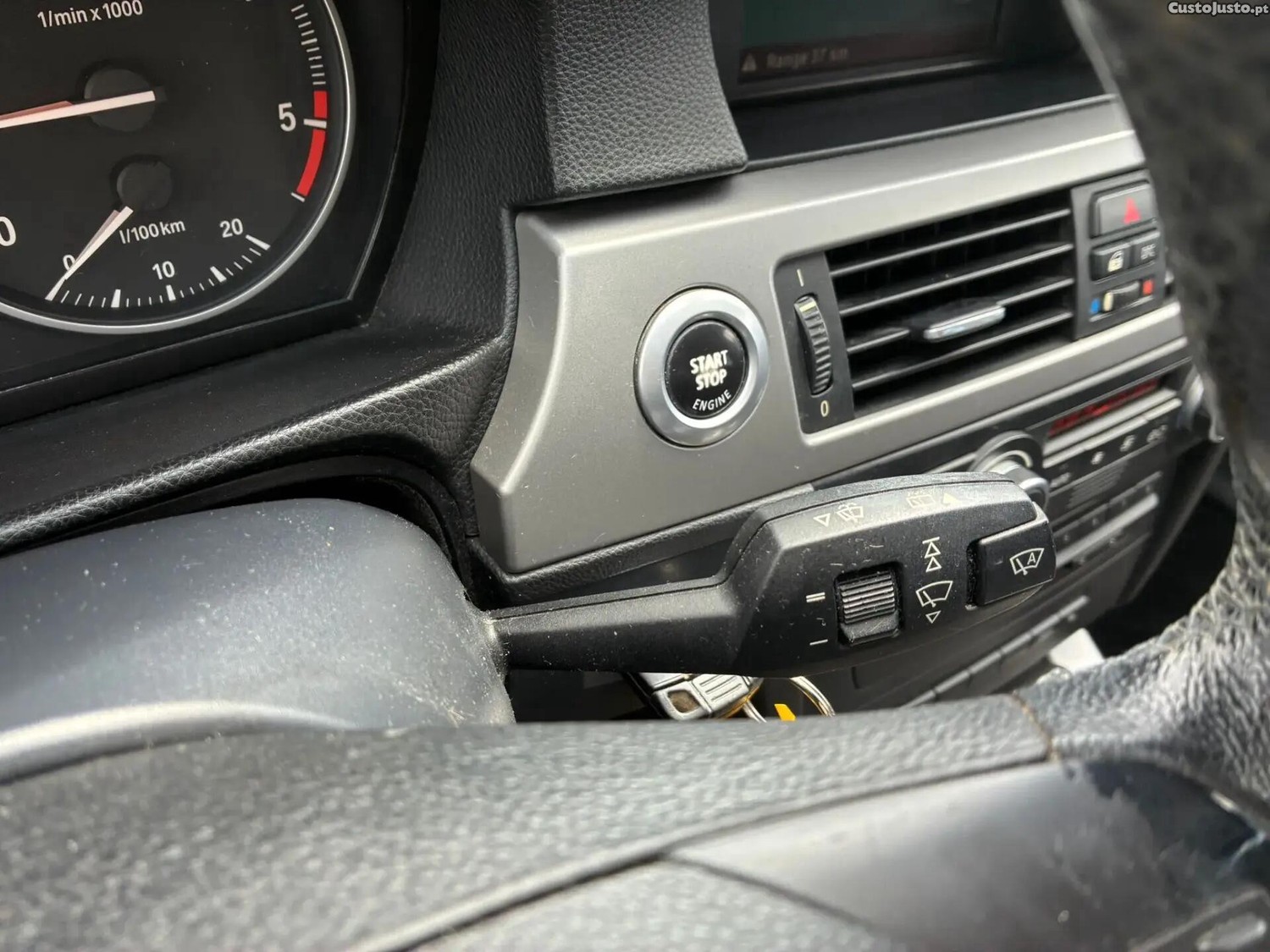 BMW 318 d Touring — fotografia 14