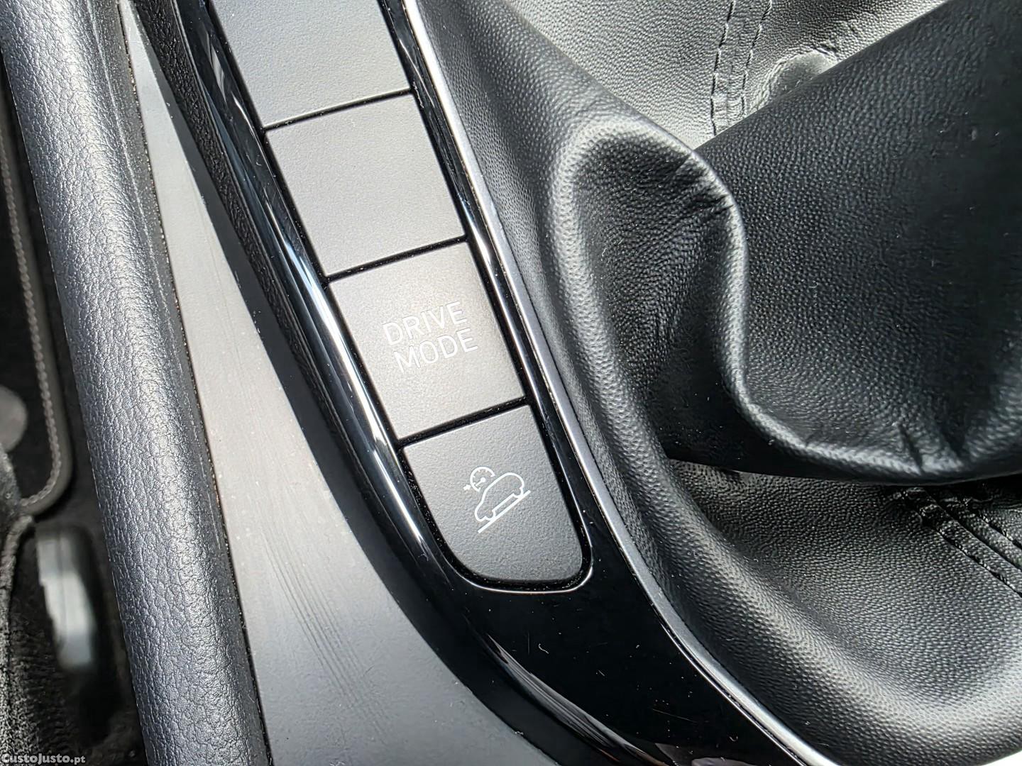 Hyundai Tucson 1.6 T-GDi 48V Premium — fotografia 12