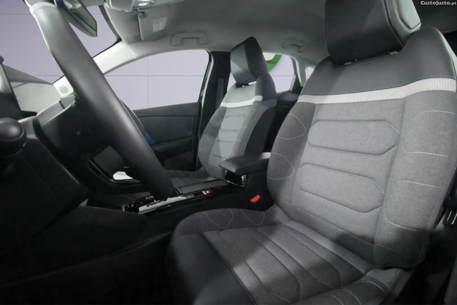 Citroën e-C4 Shine — fotografia 6