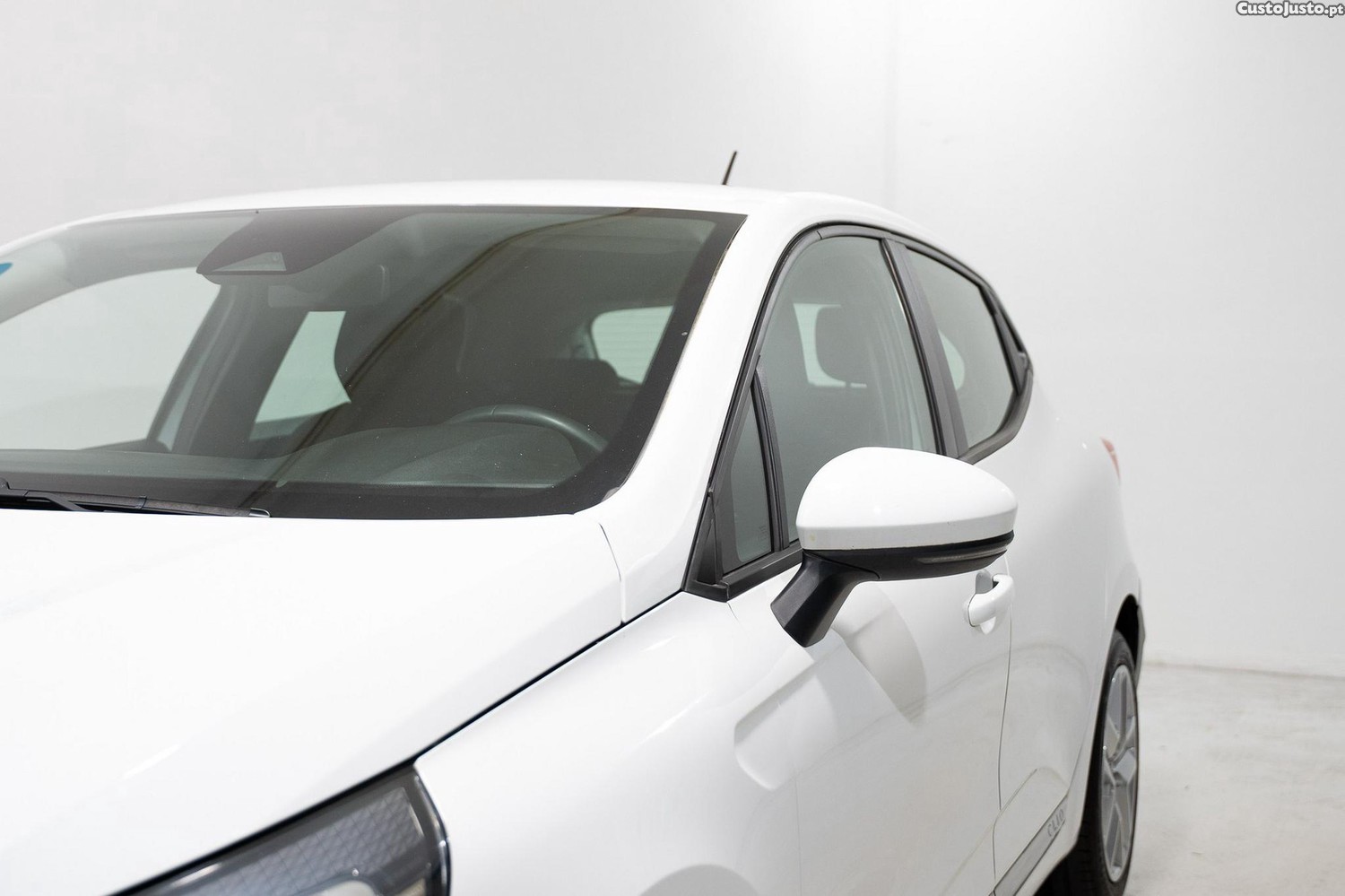 Renault Clio 1.0 SCe Zen — fotografia 19