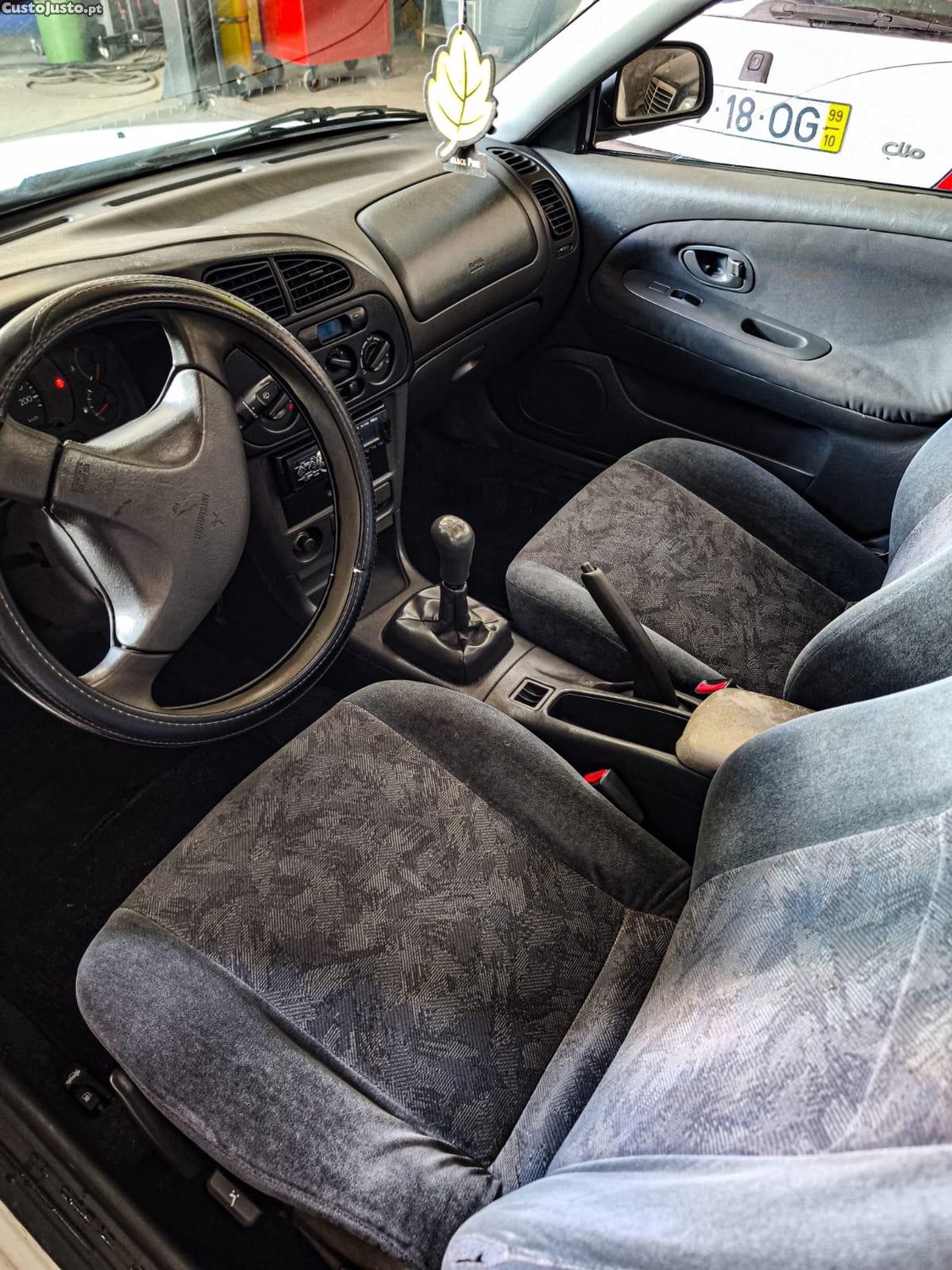 Mitsubishi Lancer 1.3GLX — fotografia 7