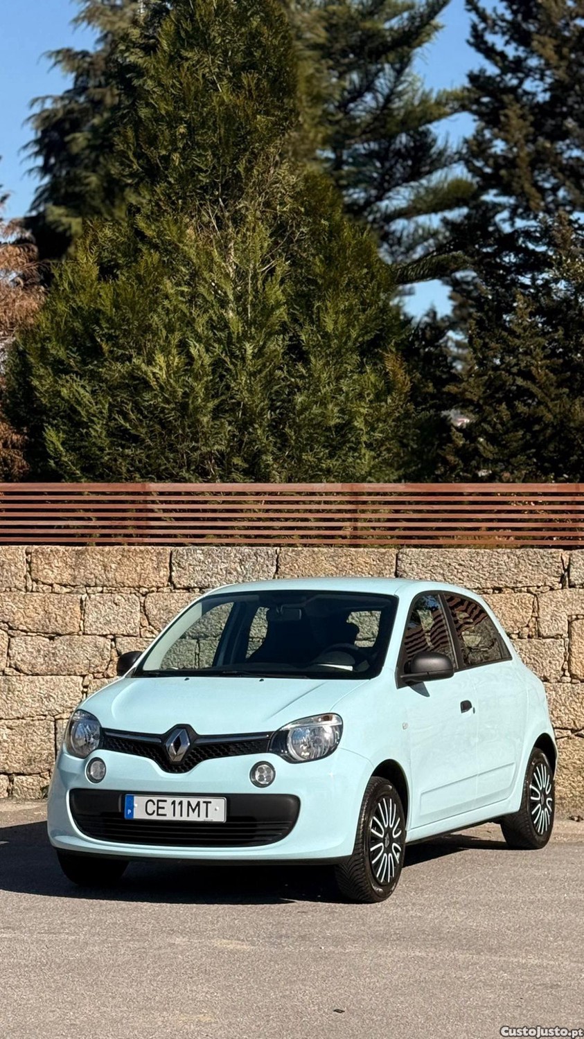Renault Twingo 1.0 — photo 2