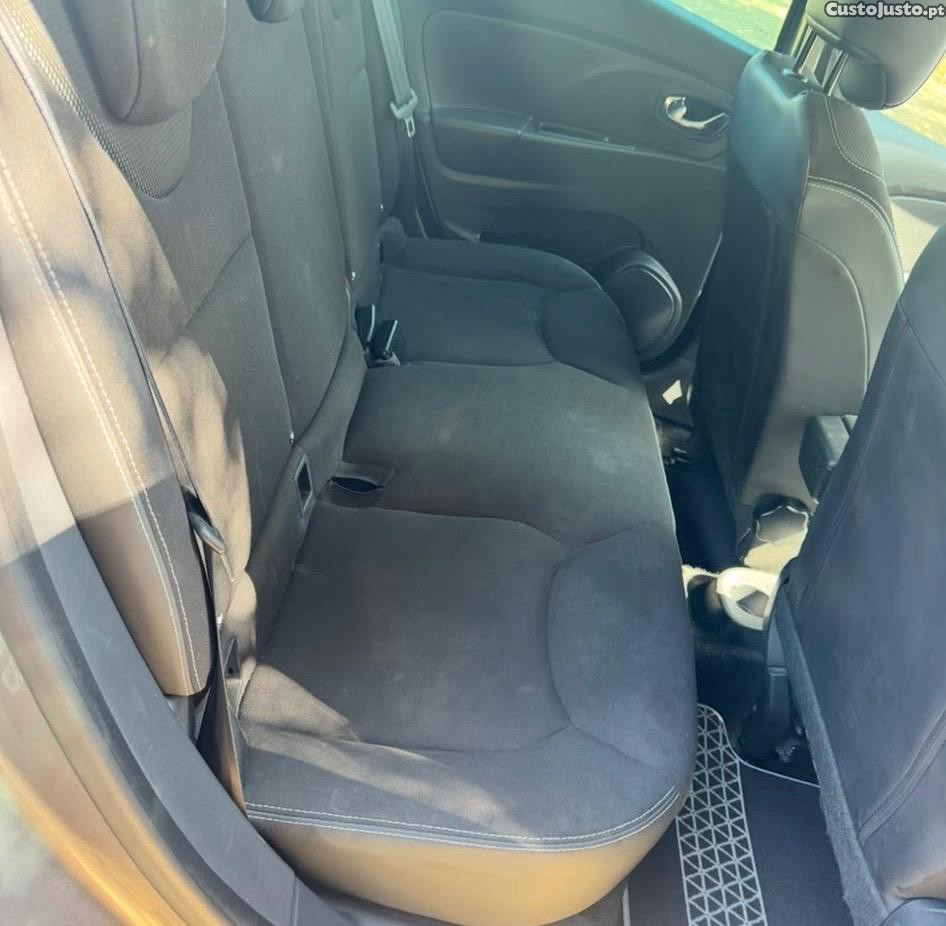 Renault Clio 1.5 DCI — fotografia 4