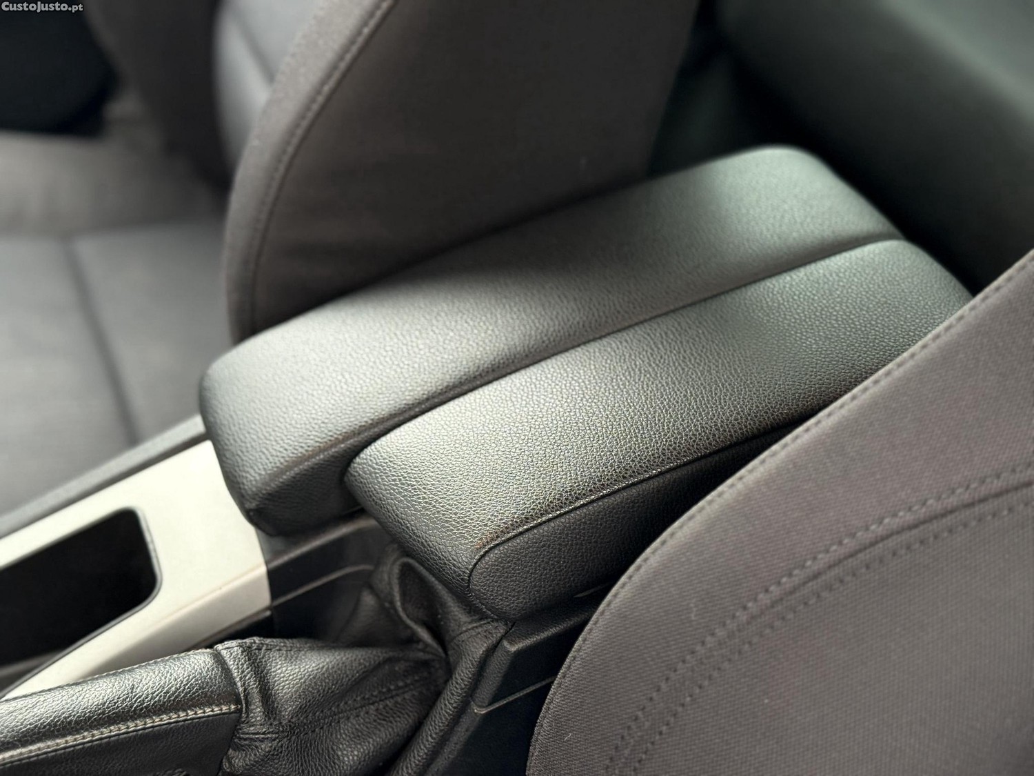 BMW 318 D TOURING C/ EXTRAS PACK M — fotografia 13