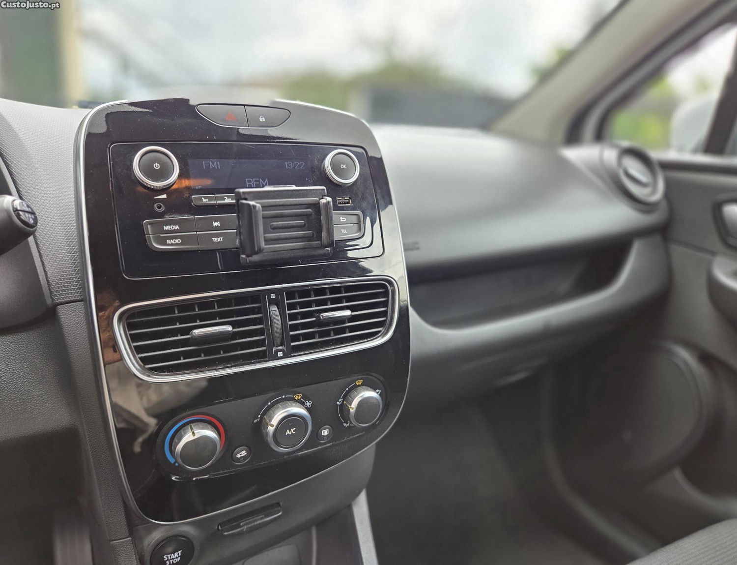 Renault Clio 1.5 dCi Zen — fotografia 3