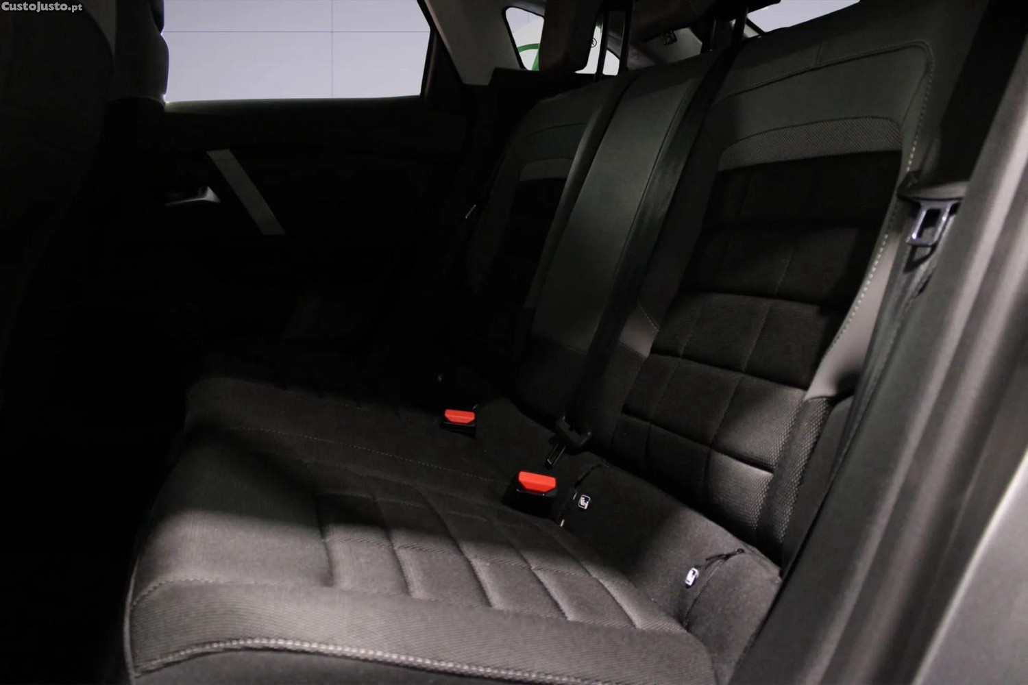 Citroën e-C4 136 PLUS — fotografia 4