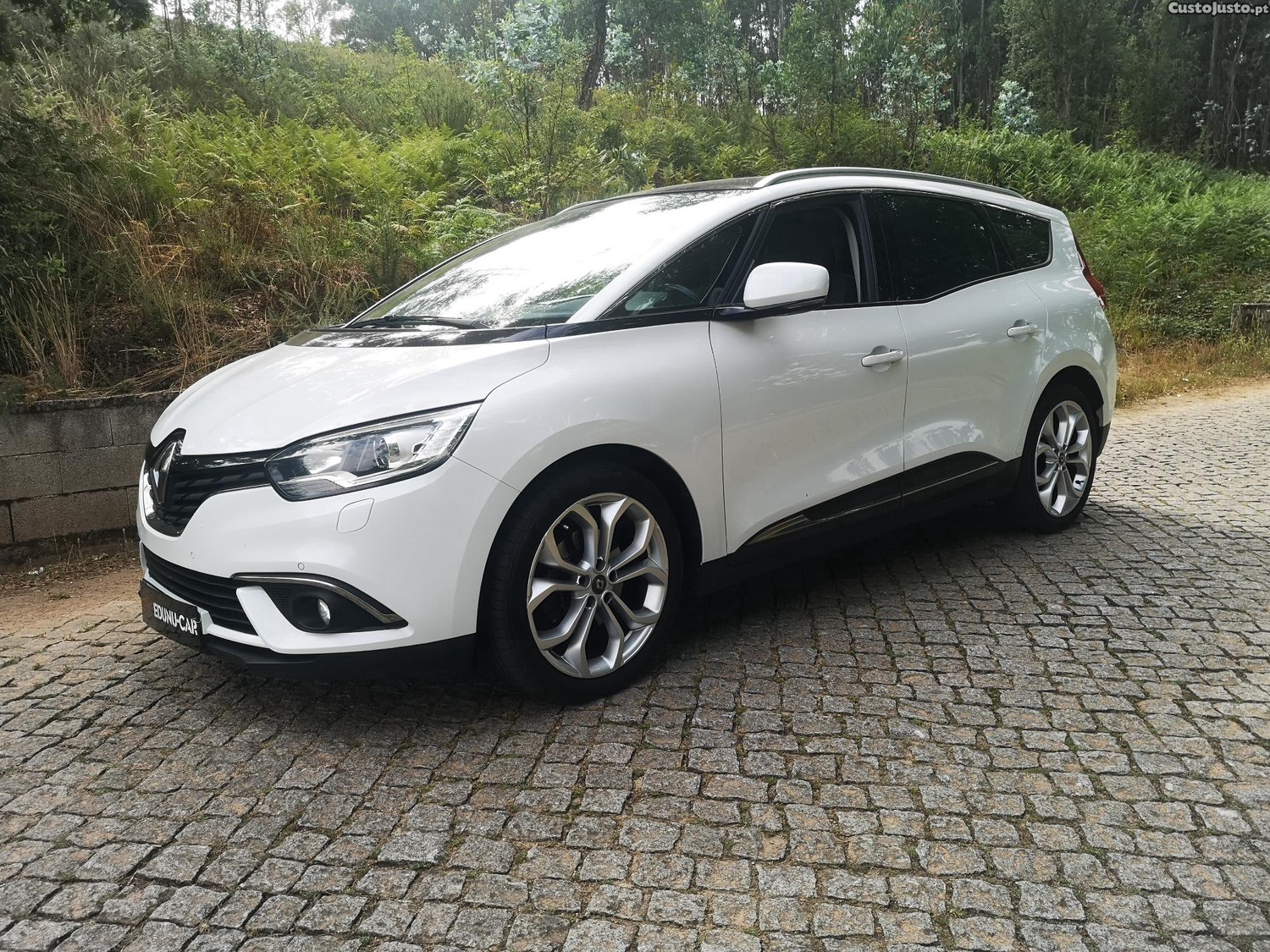 Renault Grand Scénic 1.6 DCI 130cv Intens - 7 lugares - Teto Panorâmico - C/ Garantia — fotografia 30