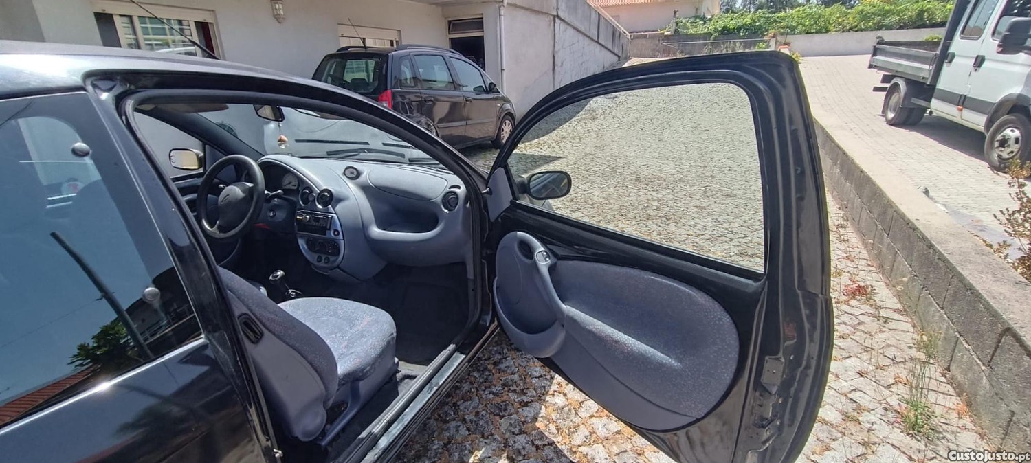Ford KA 1.3 Gasolina — fotografia 8