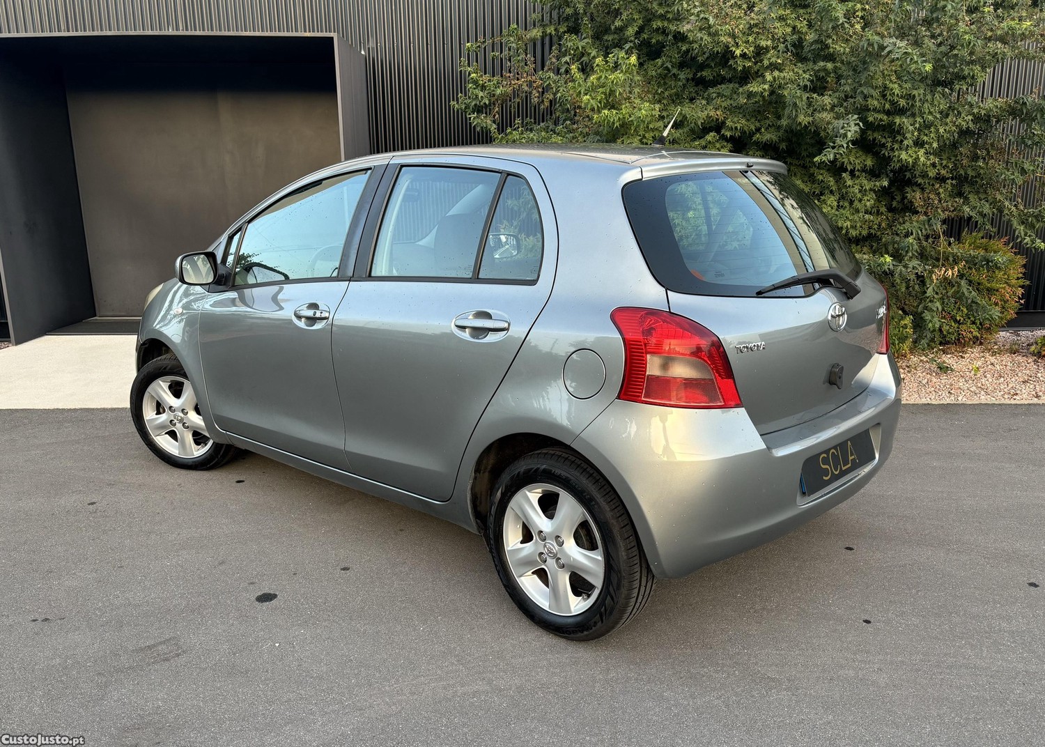 Toyota Yaris 1.0 vvt-i — fotografia 7