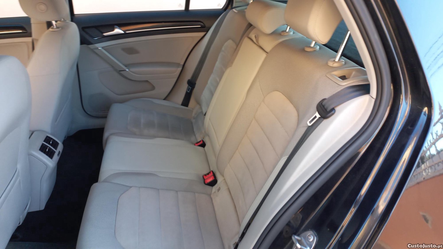 Volkswagen Golf 1.6 tdi highline — fotografia 5