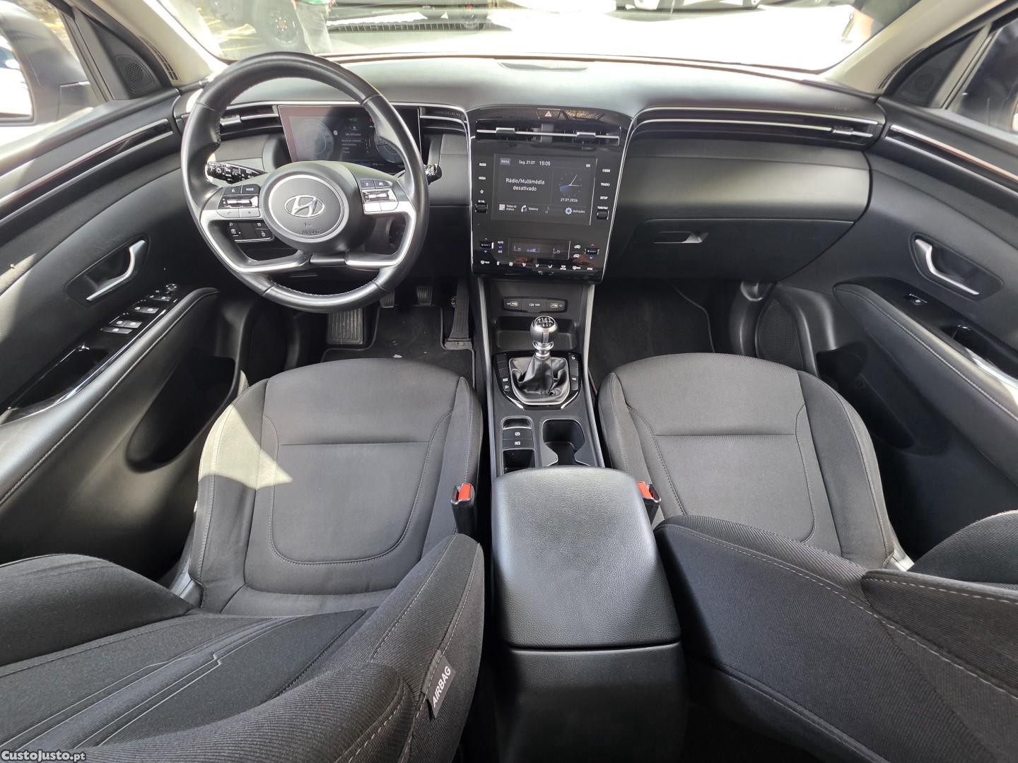 Hyundai Tucson 1.6 T-GDi 48V Premium — fotografia 31