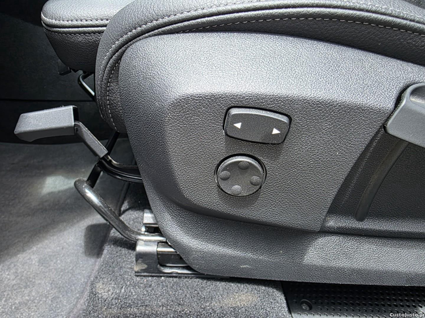 BMW 216 Gran Tourer d 7L Line Sport — fotografia 4