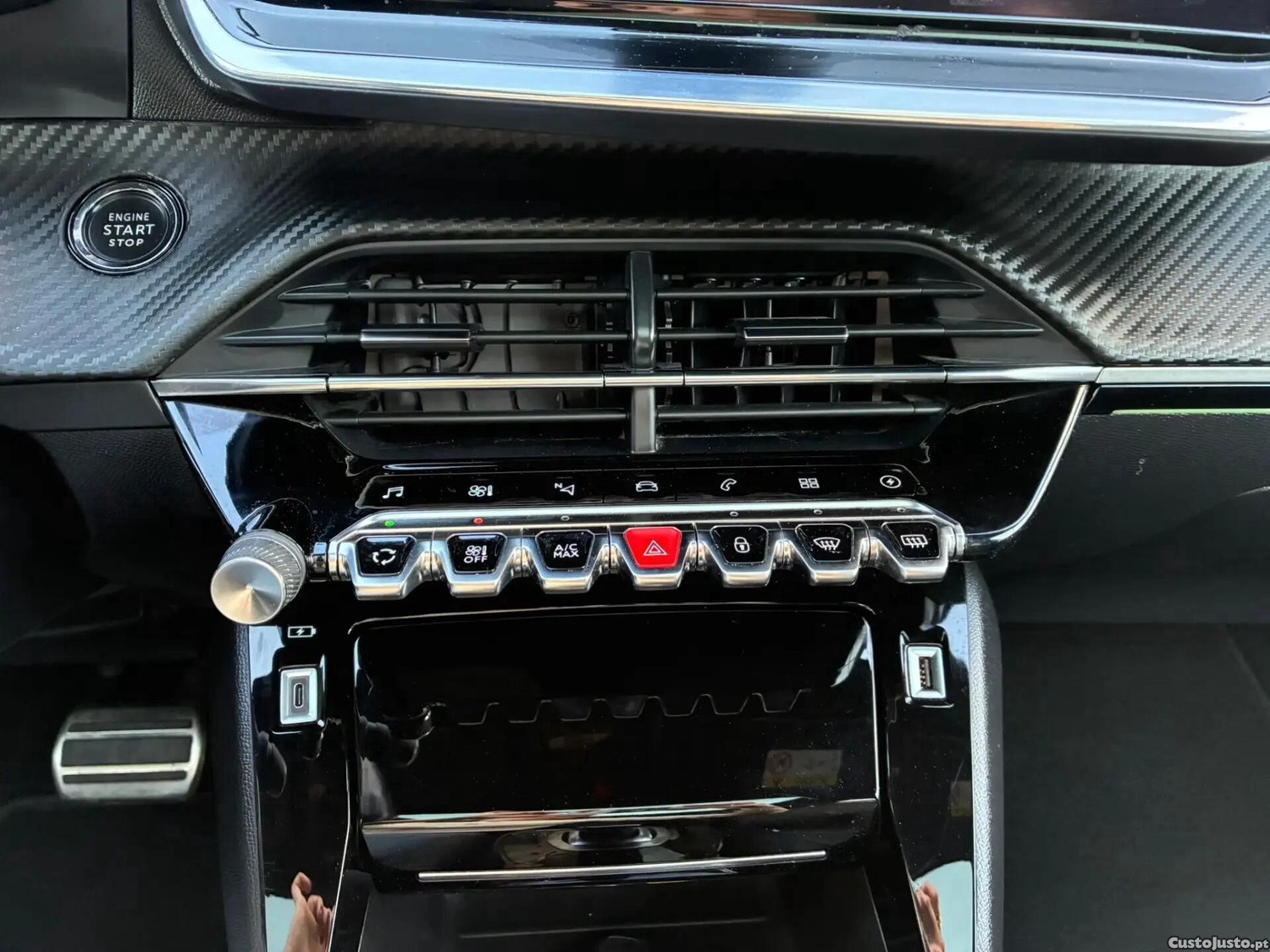 Peugeot e-208 50 kWh GT Line — fotografia 14