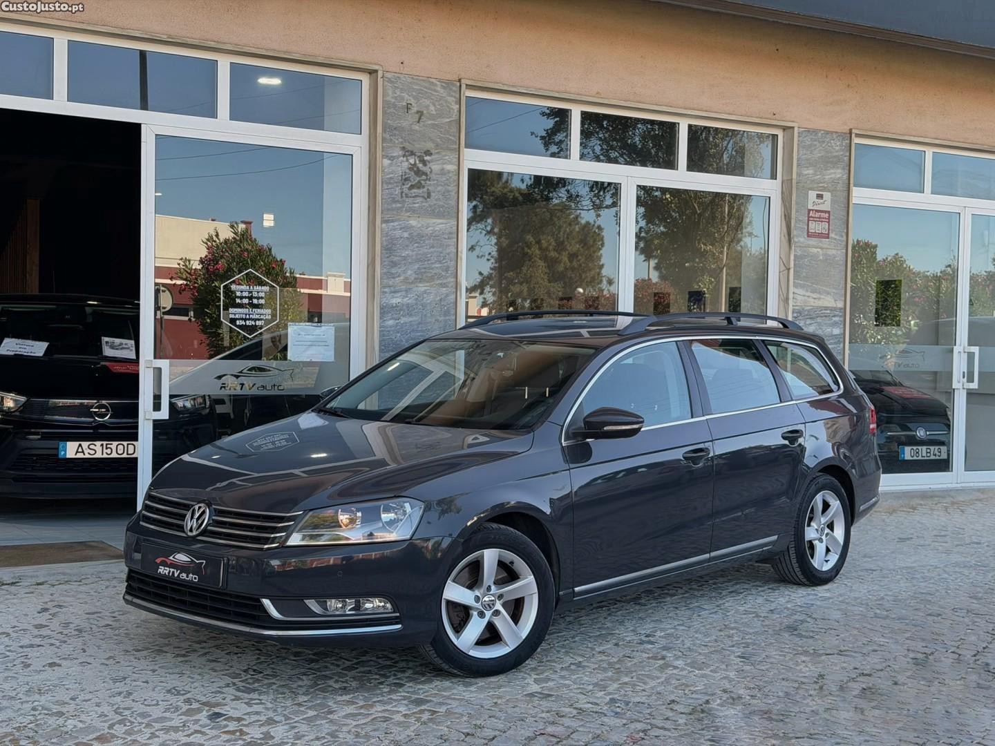 Volkswagen Passat 1.6 TDI BlueMotion — fotografia 14