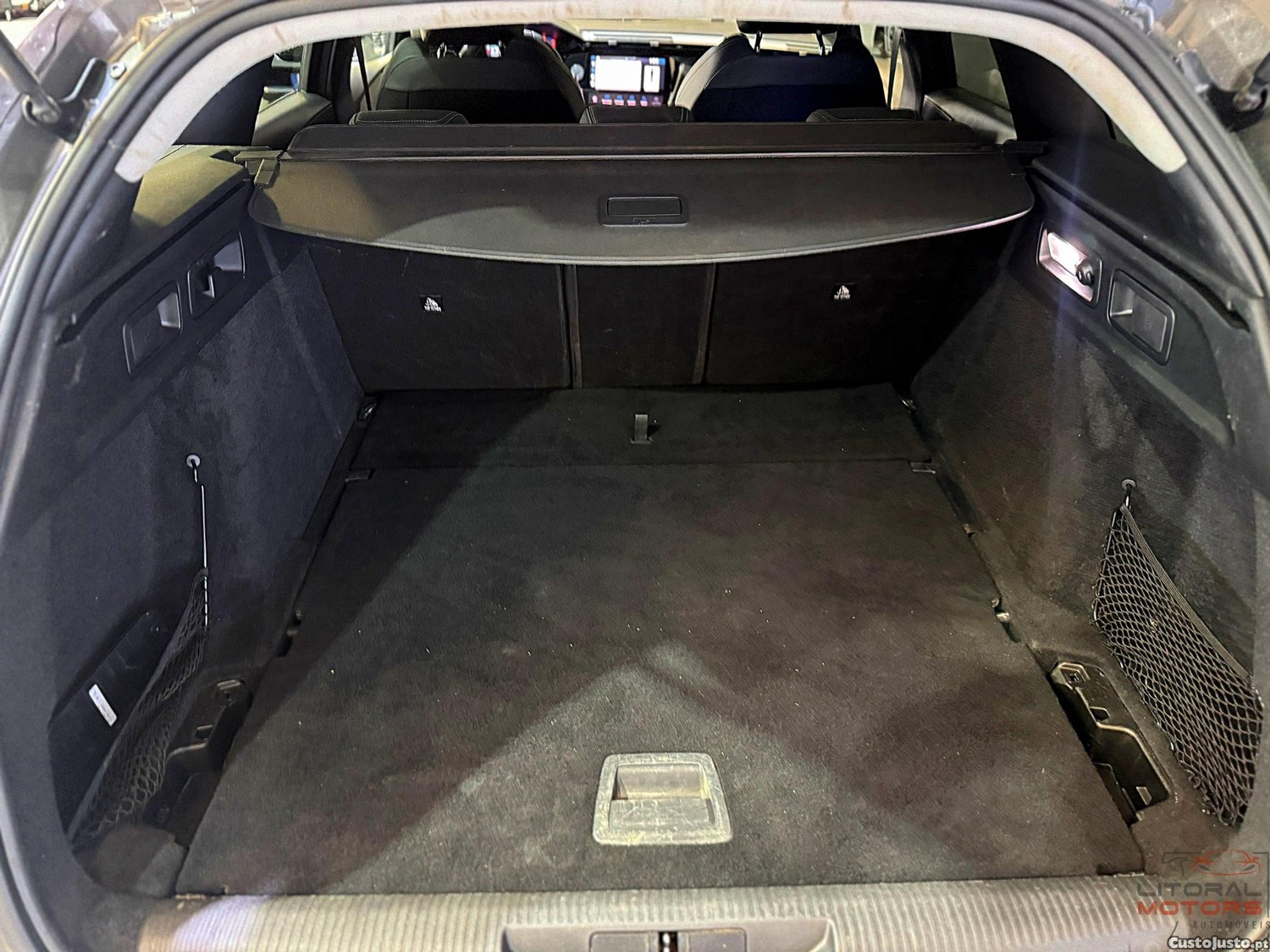 Peugeot 308 SW 1.2 PureTech Allure Pack EAT8 — fotografia 16
