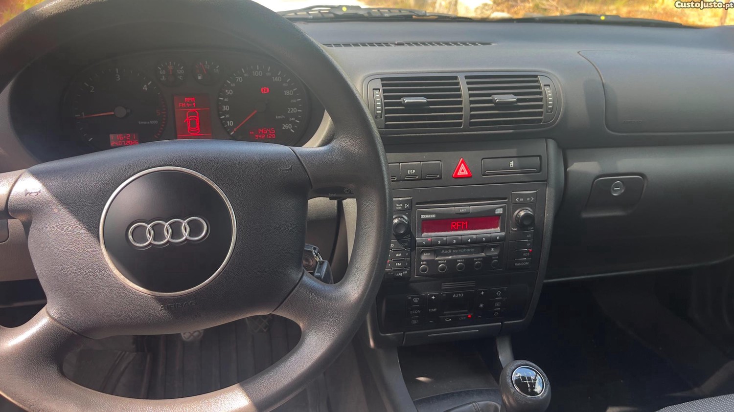 Audi A3 1.9 TDI — fotografia 4