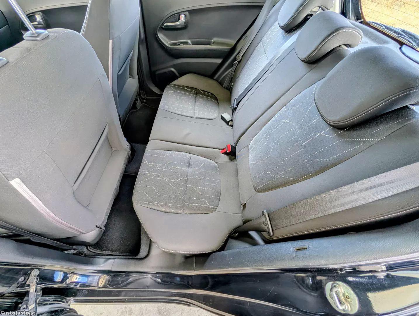 Kia Picanto 1.0 cvvt lx — fotografia 10