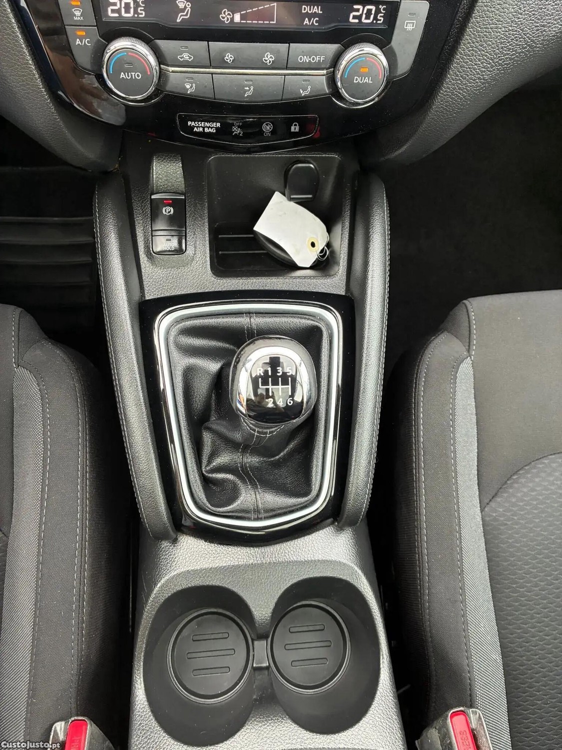 Nissan Qashqai 1.3 DIG-T N-Connecta — fotografia 11