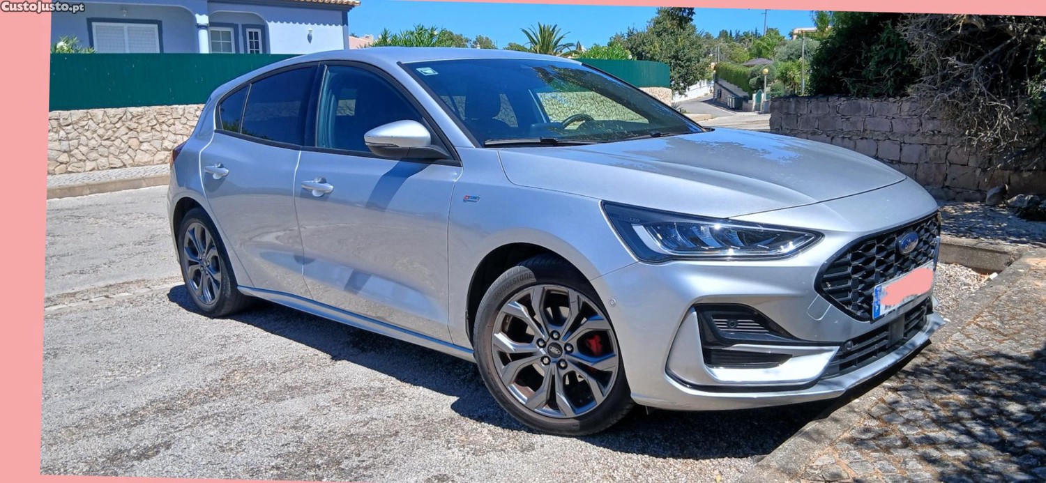 Ford Focus St-Line SIP 1.0 Ecoboost MHEV 125 CV Euro 6.2 — fotografia 4