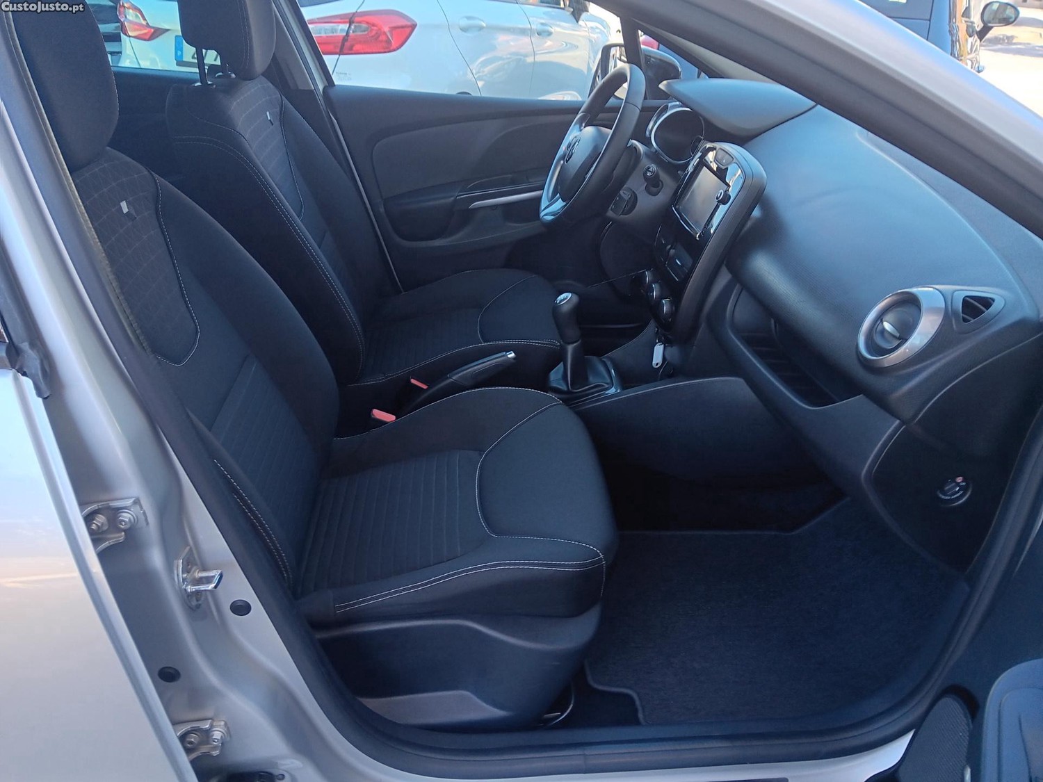 Renault Clio Limited 1.5 DCi 90cv — fotografia 3