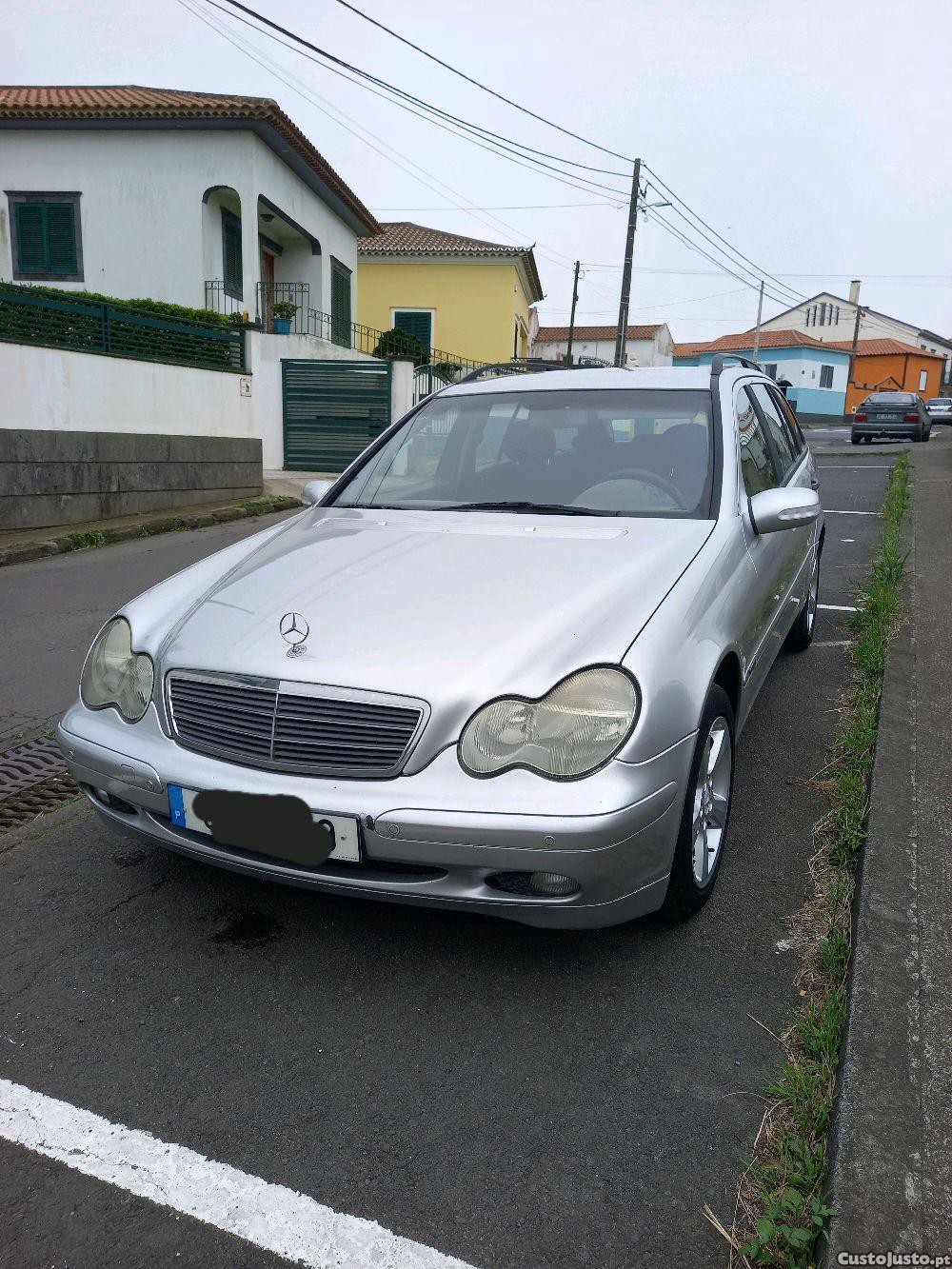 Mercedes-Benz C 220 Classic — fotografia 11