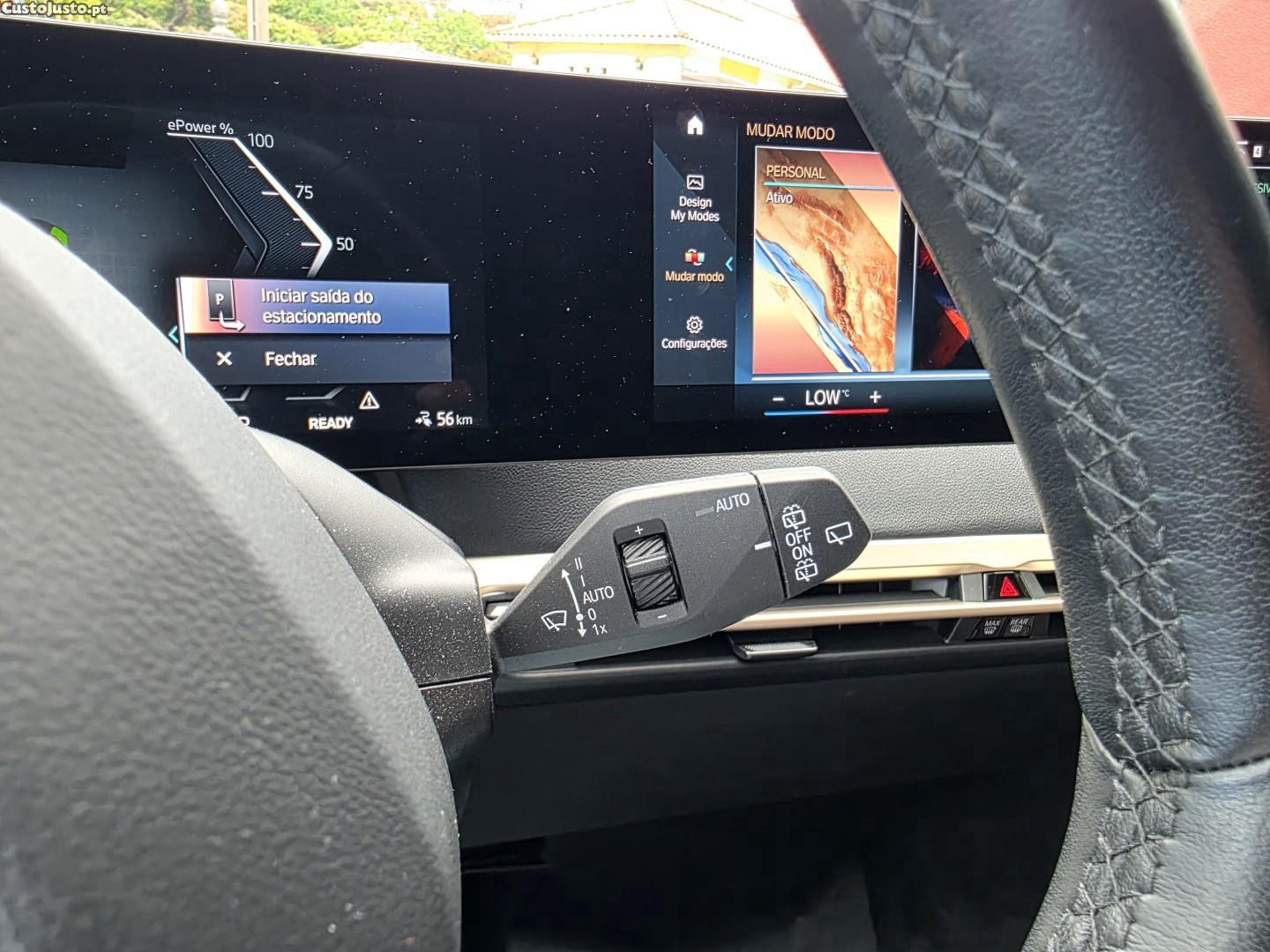 BMW iX xDrive 40 — fotografia 13