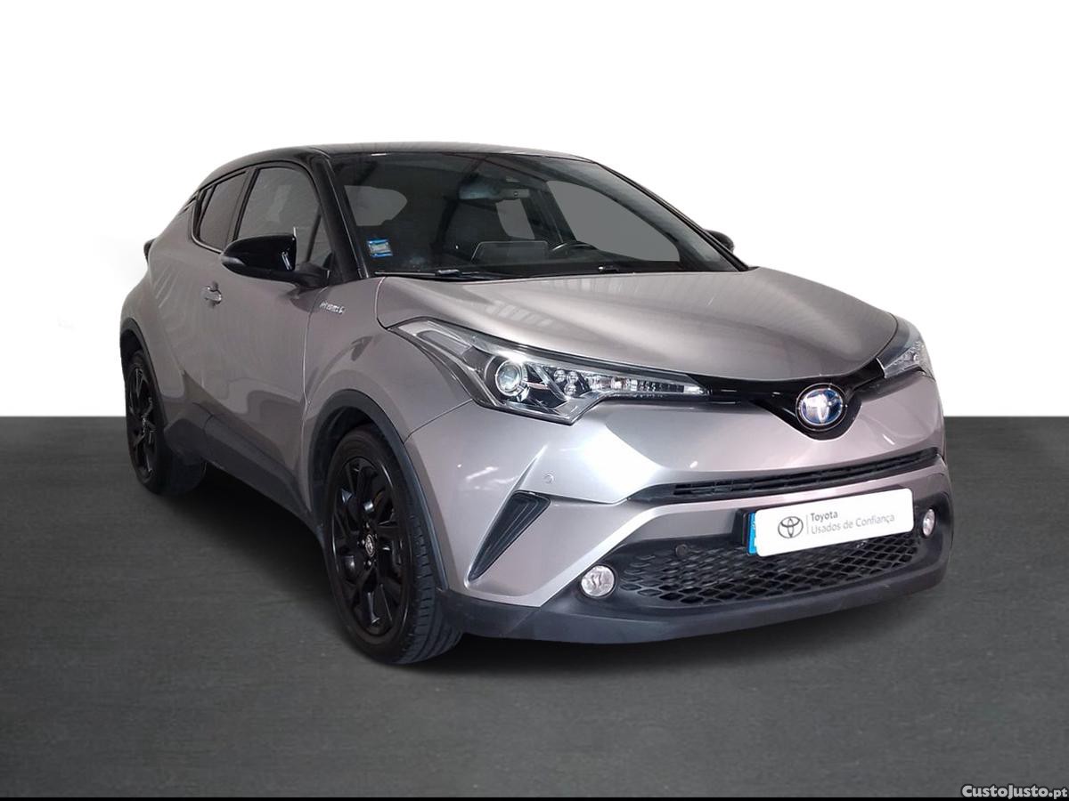 Toyota C-HR 1.8 HSD Comfort+P.Style — fotografia 2