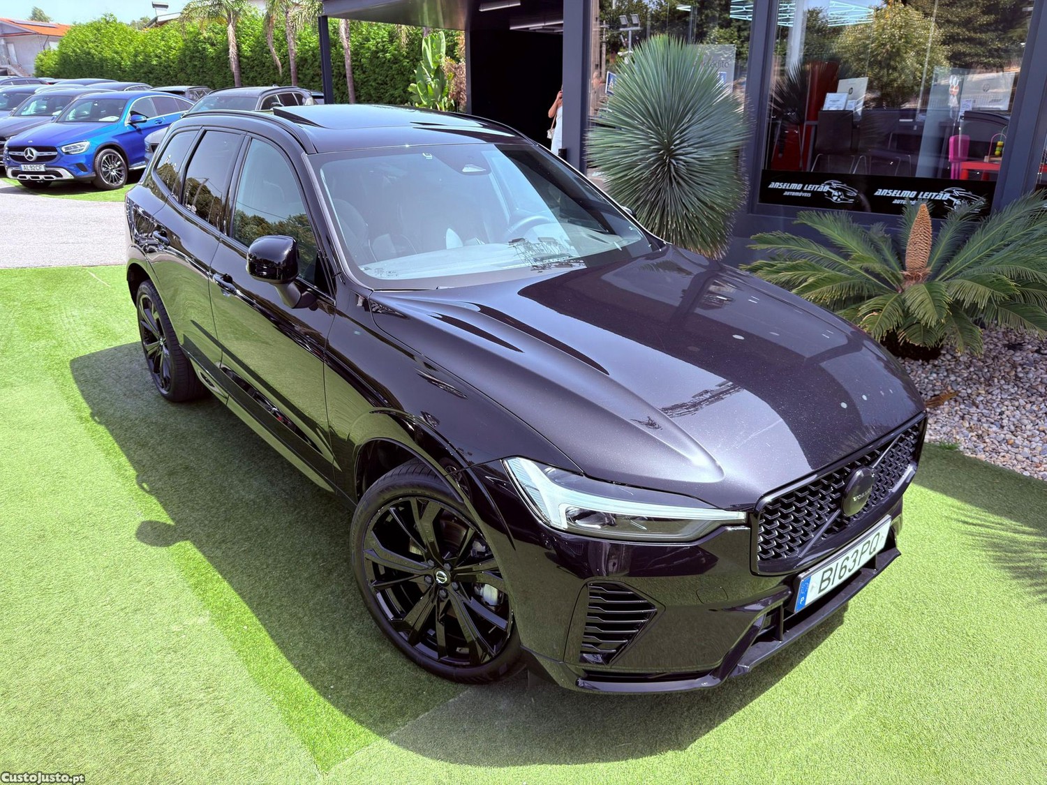Volvo XC 60 2.0 T6 PHEV Black Edition AWD — fotografia 22