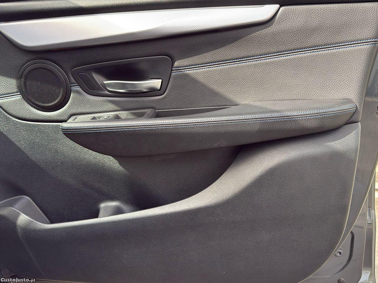 BMW 225 Active Tourer XE Pack M — fotografia 2