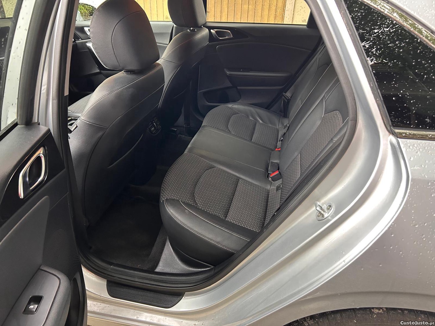 Kia Ceed 1.0 T-GDI — fotografia 5