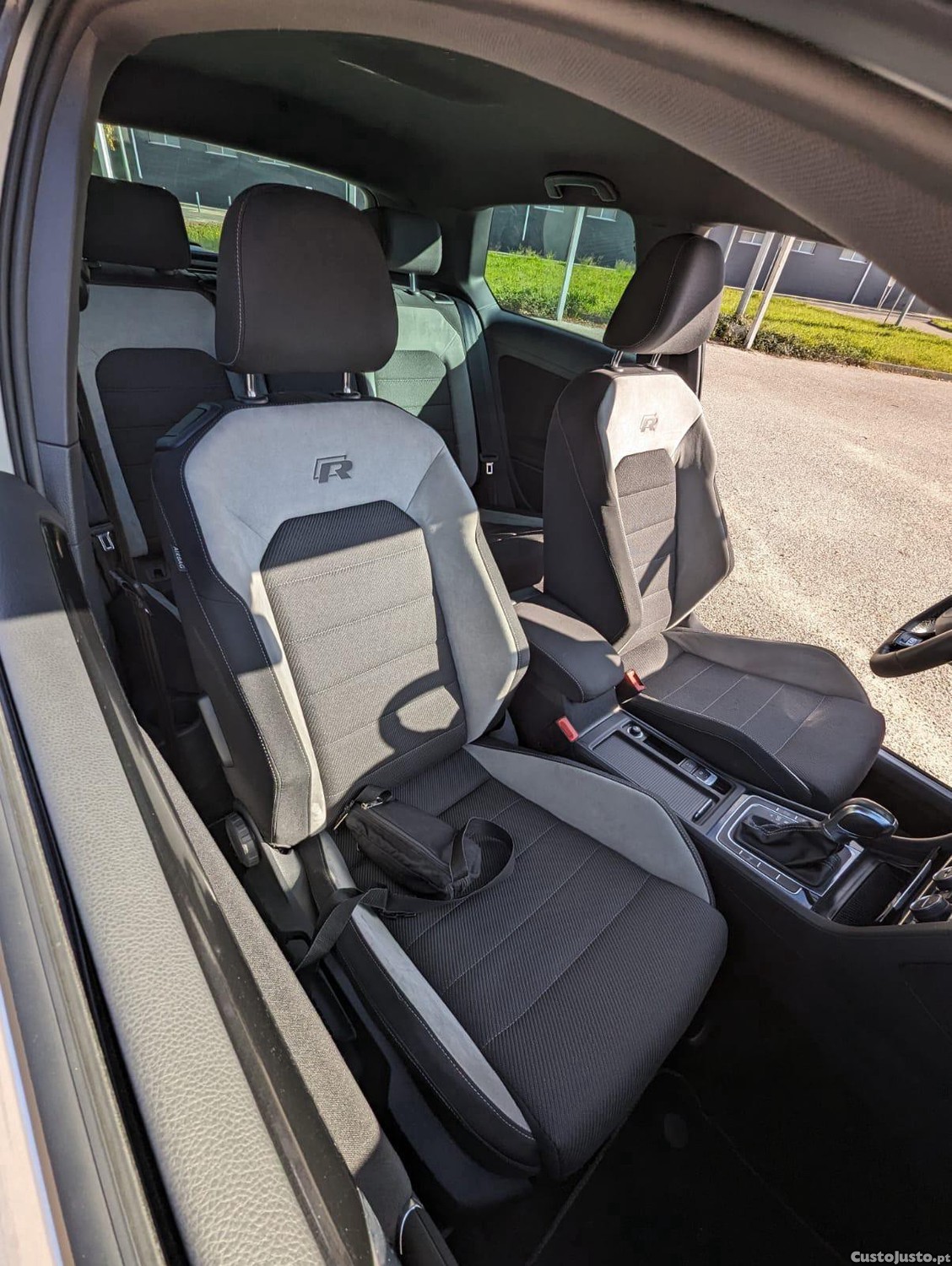 Volkswagen Golf R 2.0 — fotografia 4