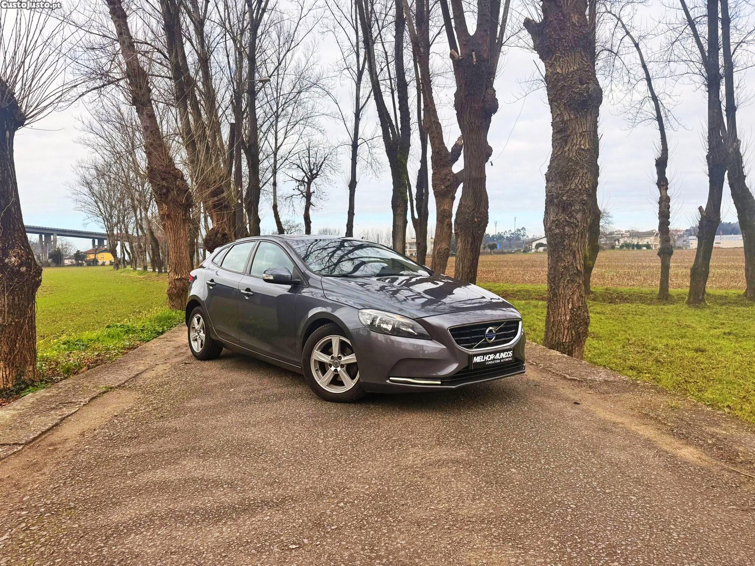 Volvo V40 1.6 D2 Momentum — fotografia 8