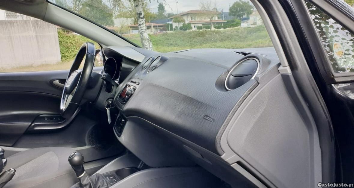 SEAT Ibiza 1.2Tdi — fotografia 5