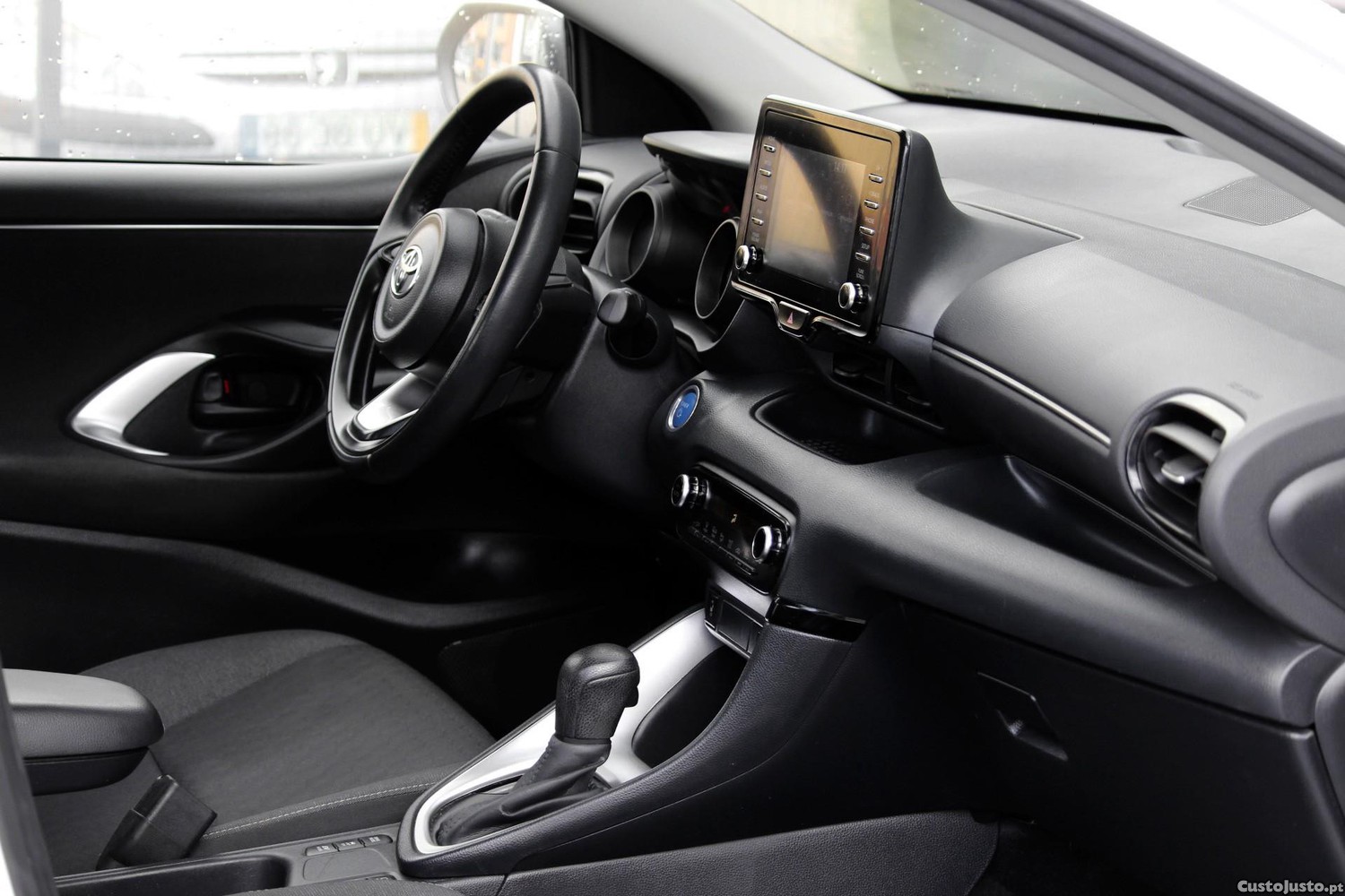 Toyota Yaris 1.5 HDF Comfort — fotografia 13