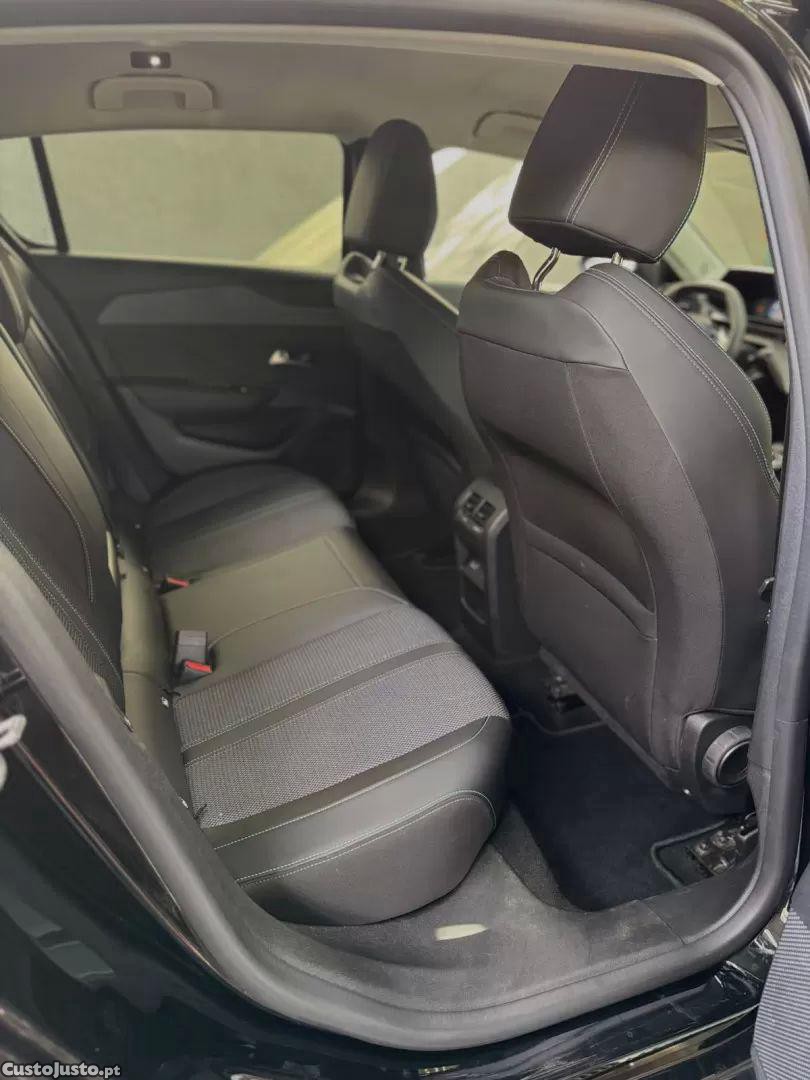 Peugeot 308 1.6 hybrid allure pack e-eat8 — fotografia 9